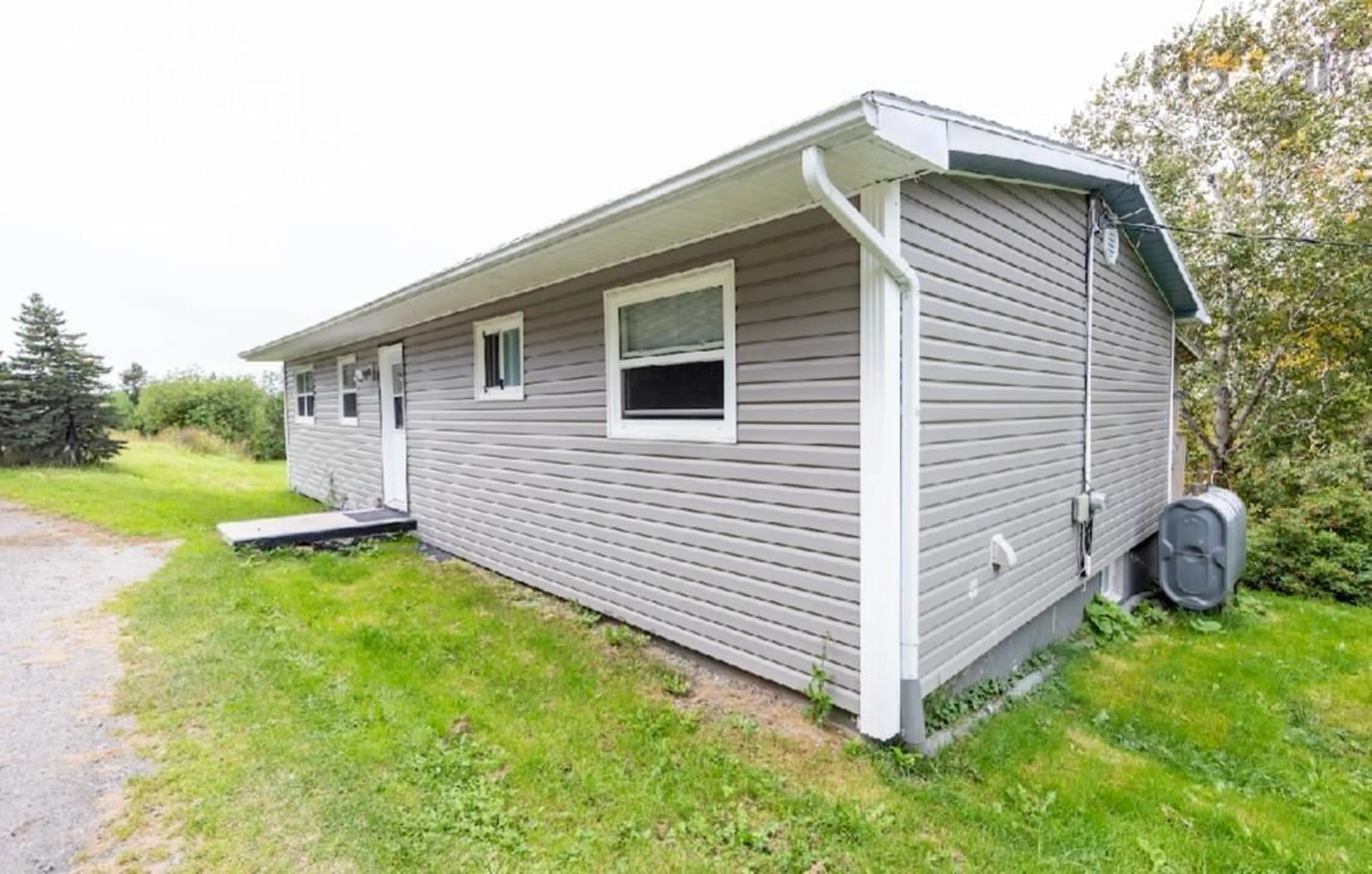 Home with vinyl exterior material, building for 9512 East Bay Hwy, Irishvale Nova Scotia B1J 2B2