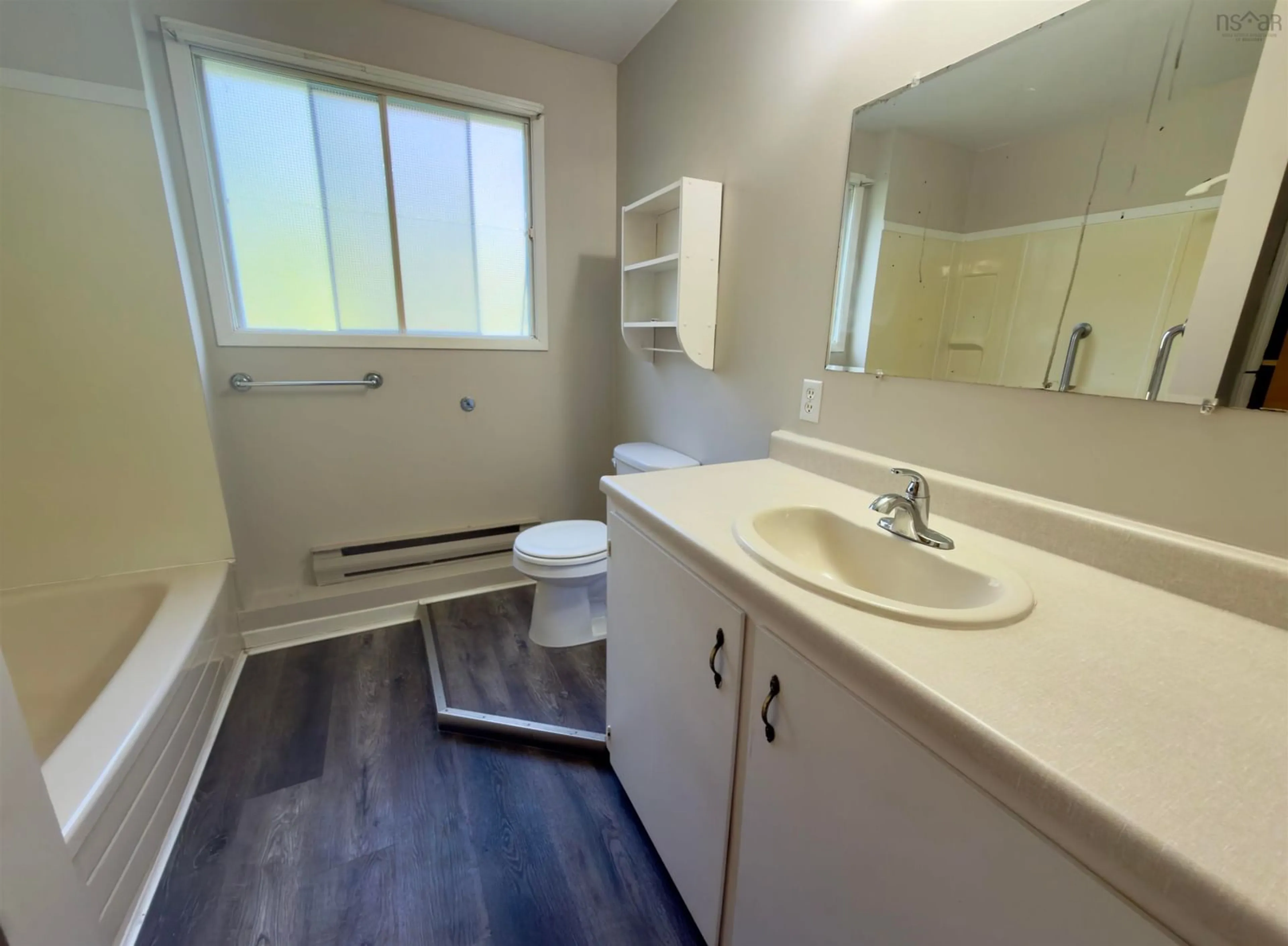 Standard bathroom, unknown for 1164 & 1166 Giffin Crt, North Kentville Nova Scotia B4N 1A1