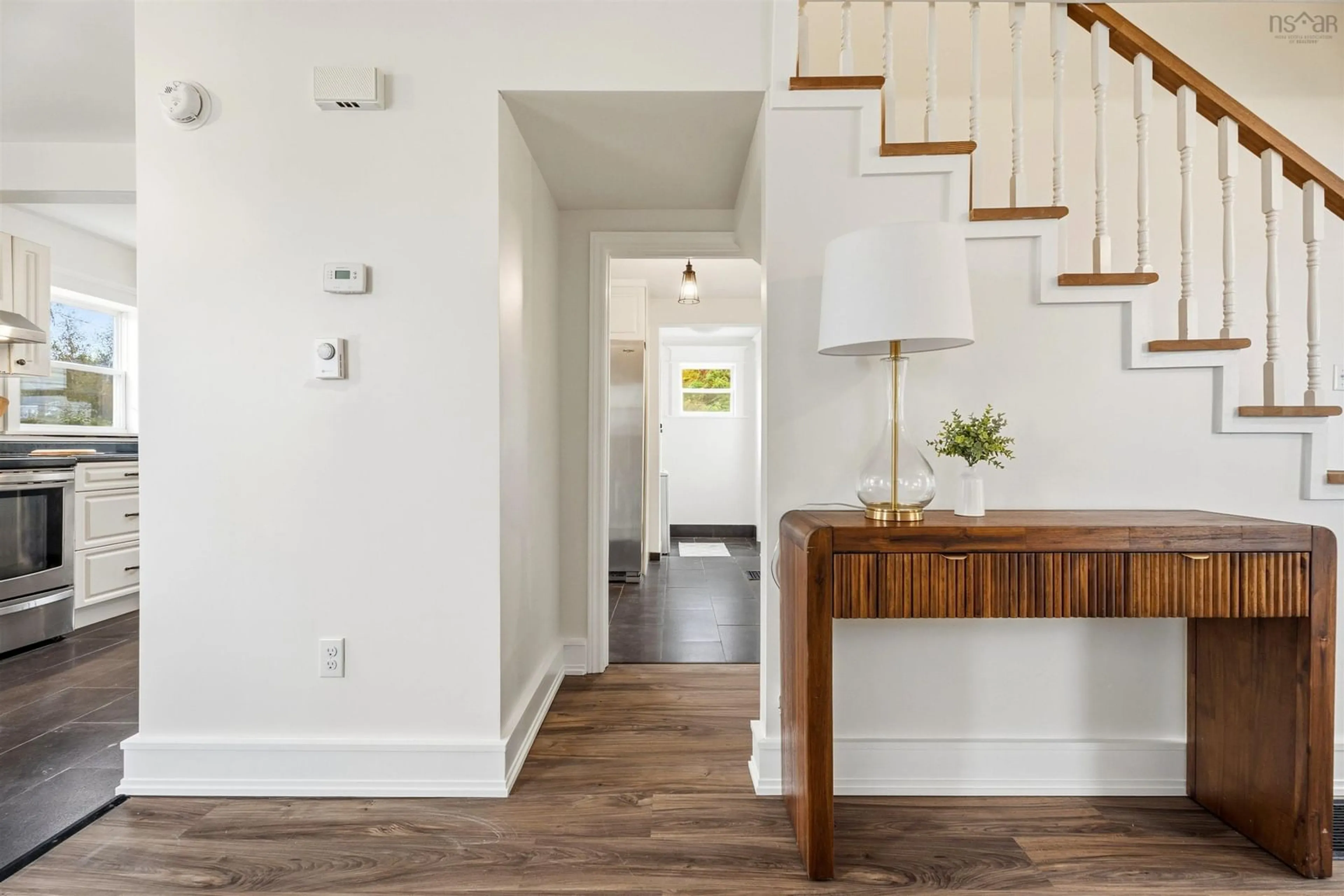 Indoor entryway for 324 Wentworth Rd, Windsor Nova Scotia B0N 2T0