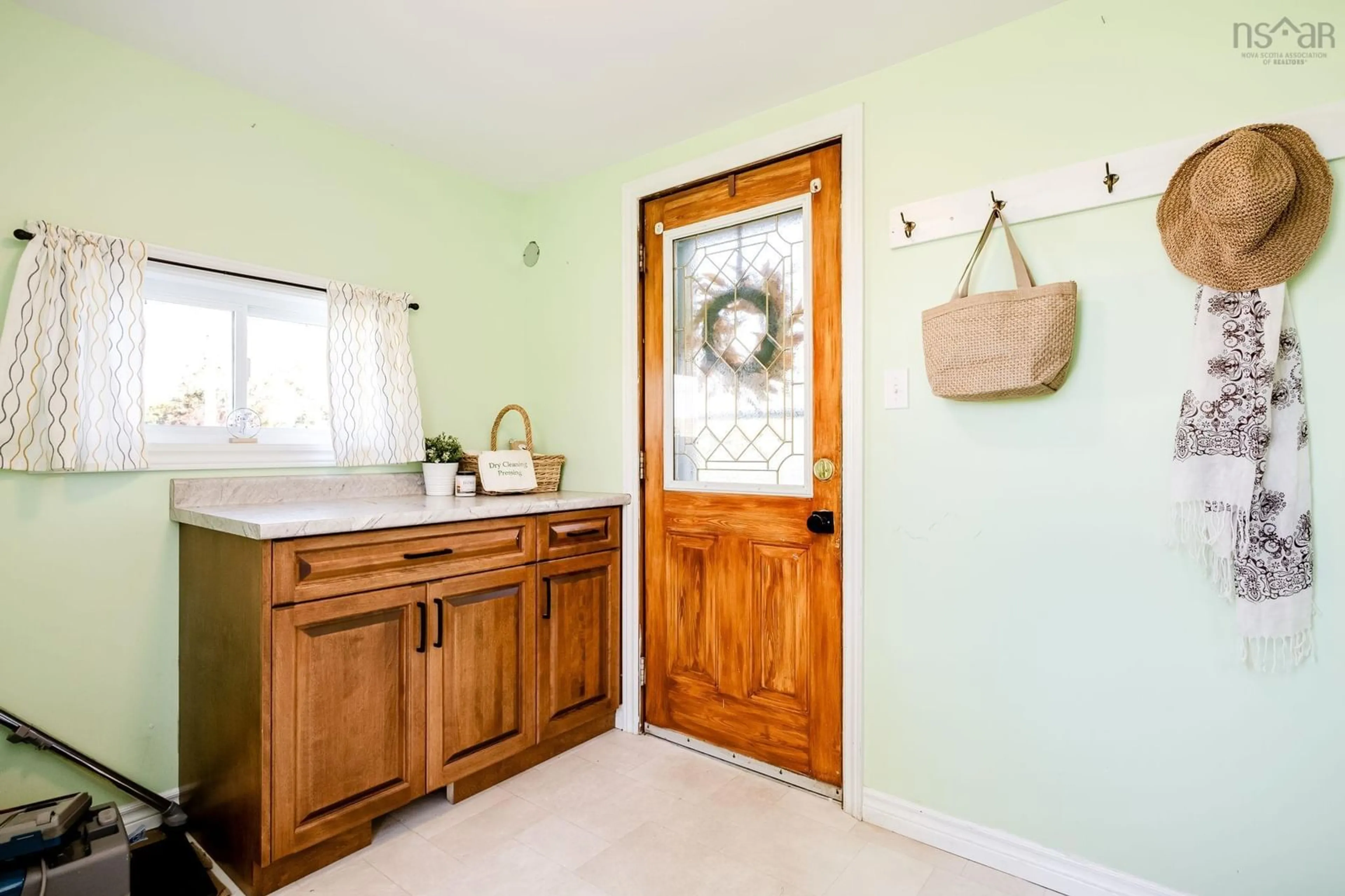 Laundry room for 1815 Lakewood Rd, Steam Mill Nova Scotia B4N 3V7