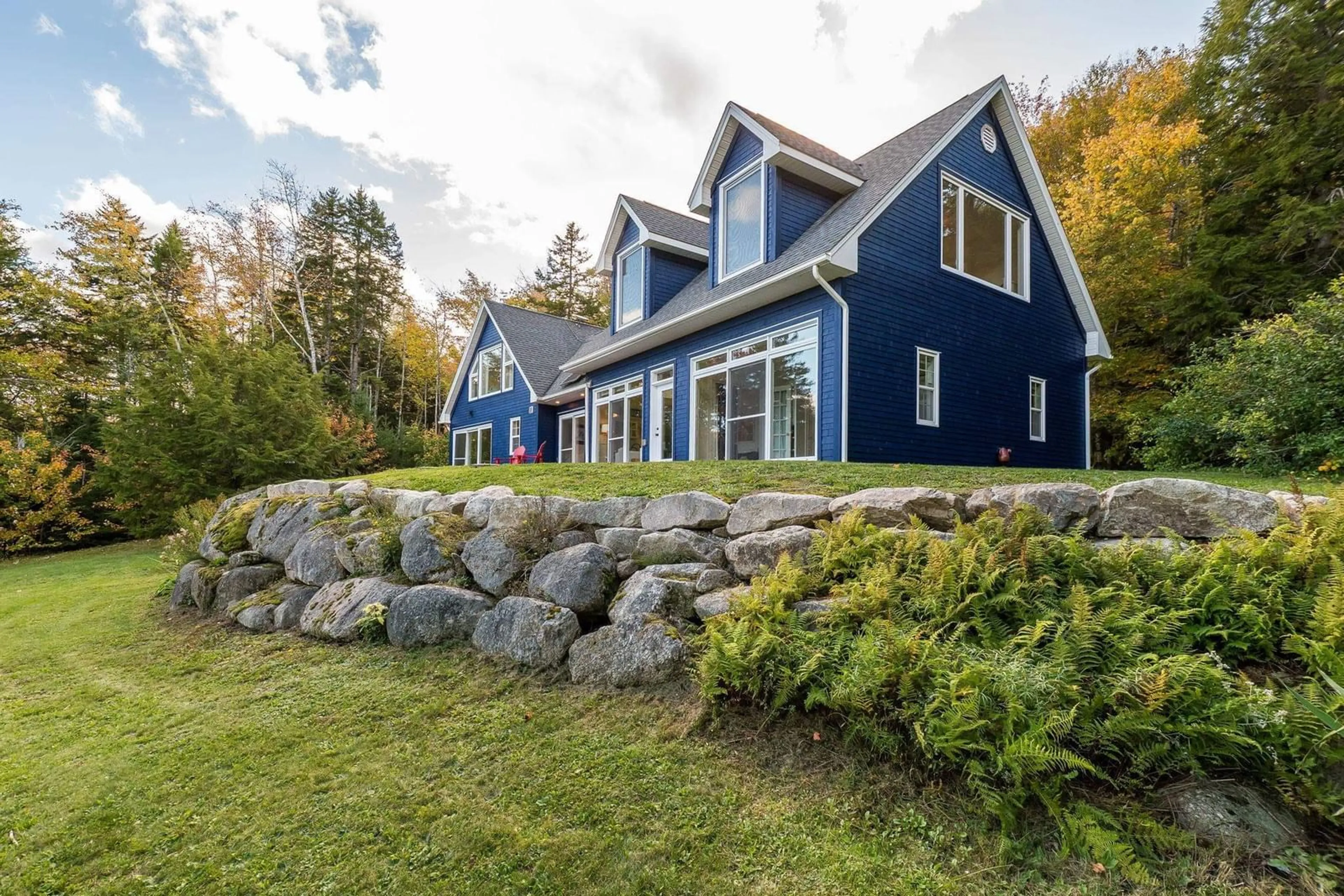 Home with vinyl exterior material, unknown for 267 Chalet Dr, Vaughan Nova Scotia B0N 2T0