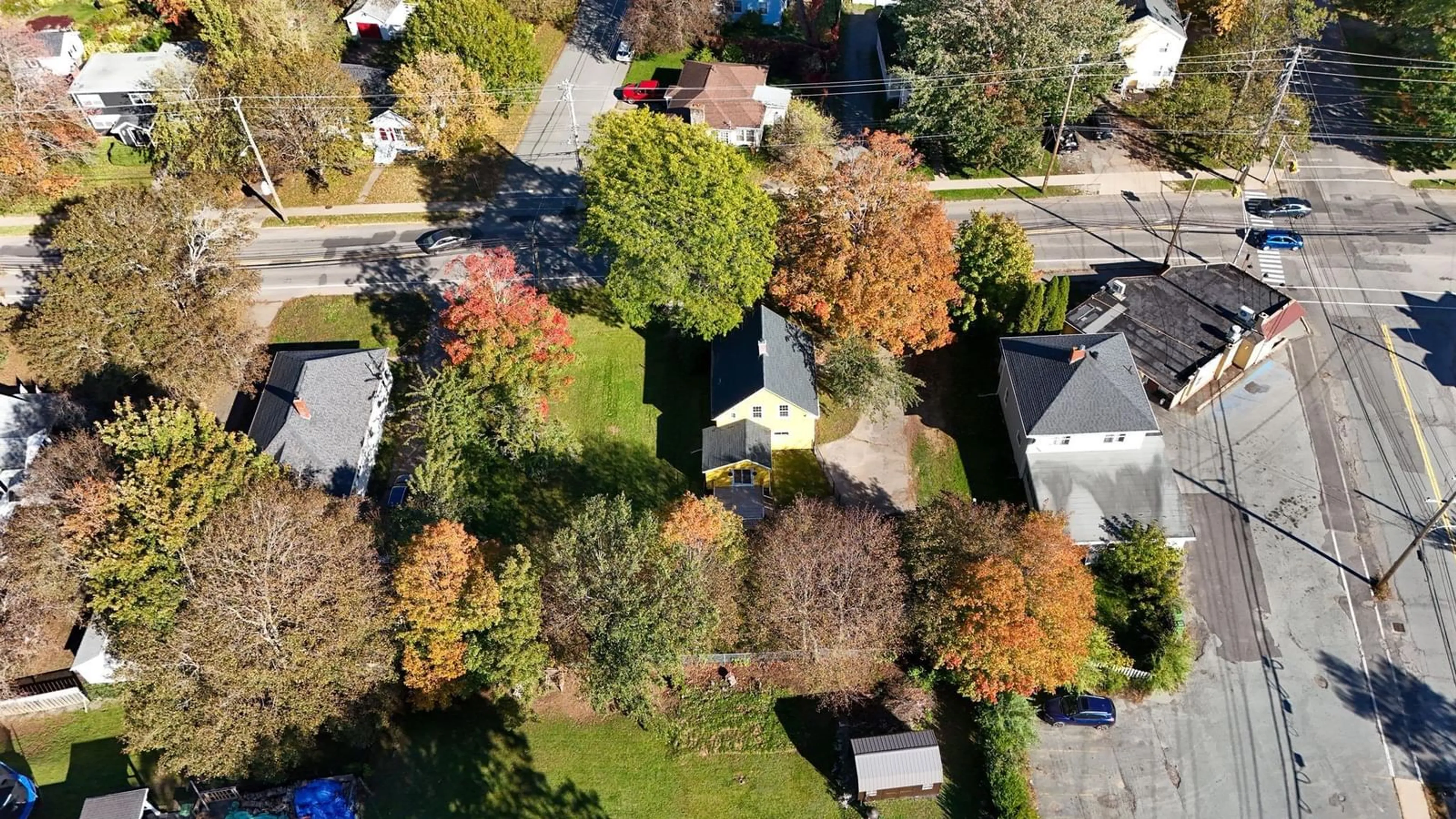 A pic from outside/outdoor area/front of a property/back of a property/a pic from drone, street for 272 Bridge St, Kentville Nova Scotia B4N 2G2