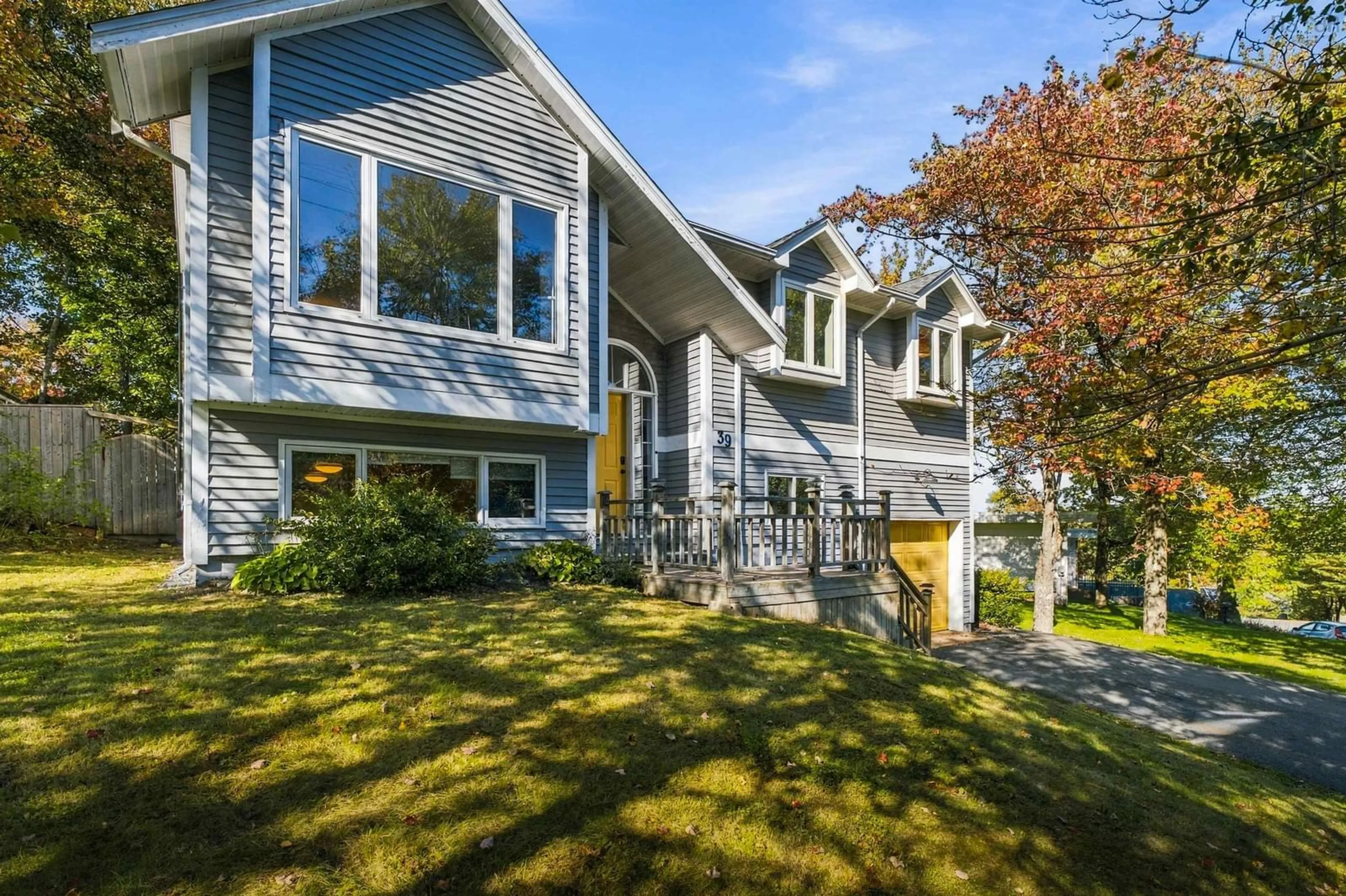Home with vinyl exterior material, unknown for 39 Parkdale Ave, Timberlea Nova Scotia B3T 1C2