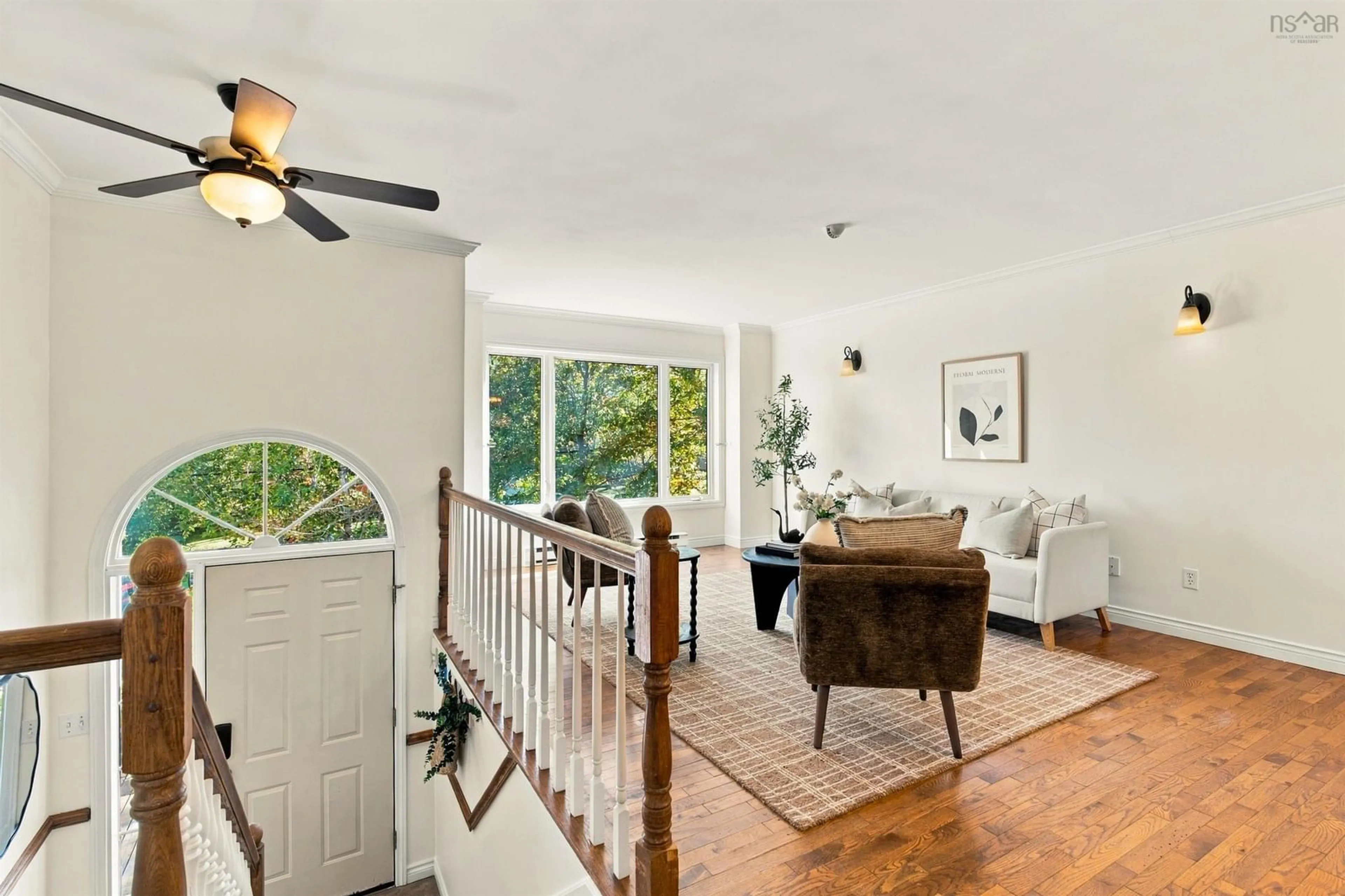 Indoor entryway for 39 Parkdale Ave, Timberlea Nova Scotia B3T 1C2