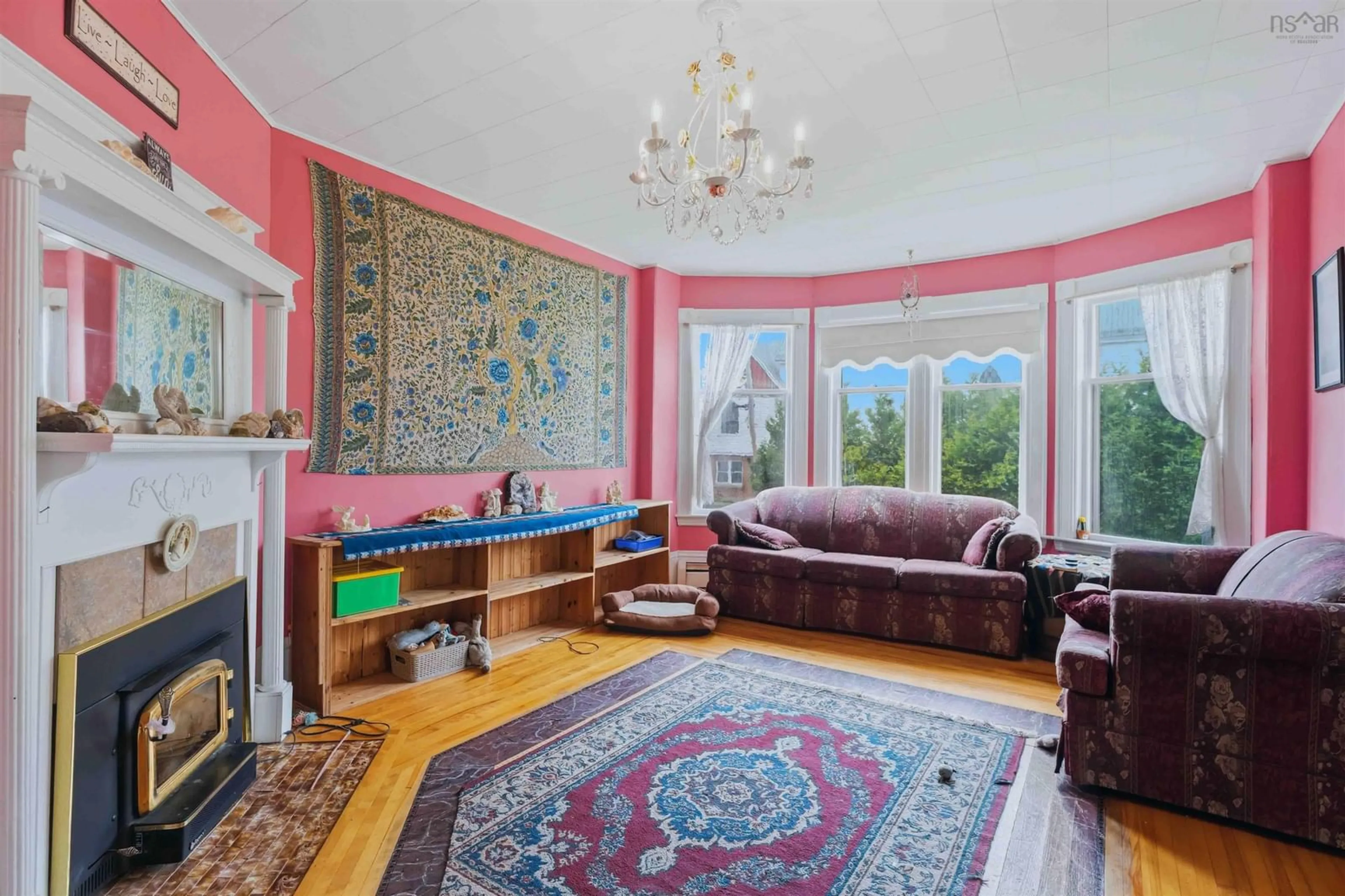Indoor foyer for 304 Granville St, Bridgetown Nova Scotia B0S 1C0