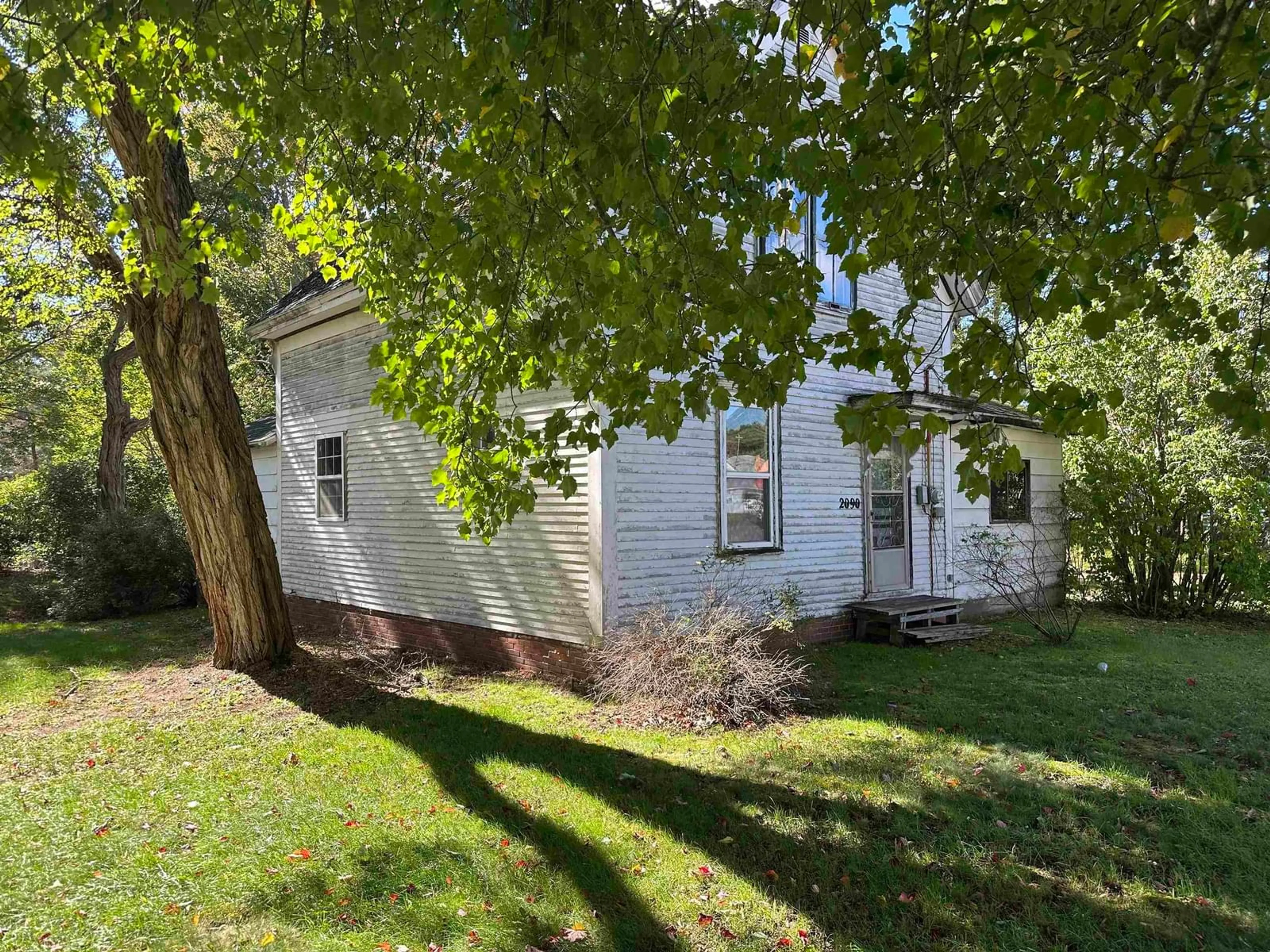 A pic from outside/outdoor area/front of a property/back of a property/a pic from drone, street for 2090 Highway 1, Auburn Nova Scotia B0P 1A0