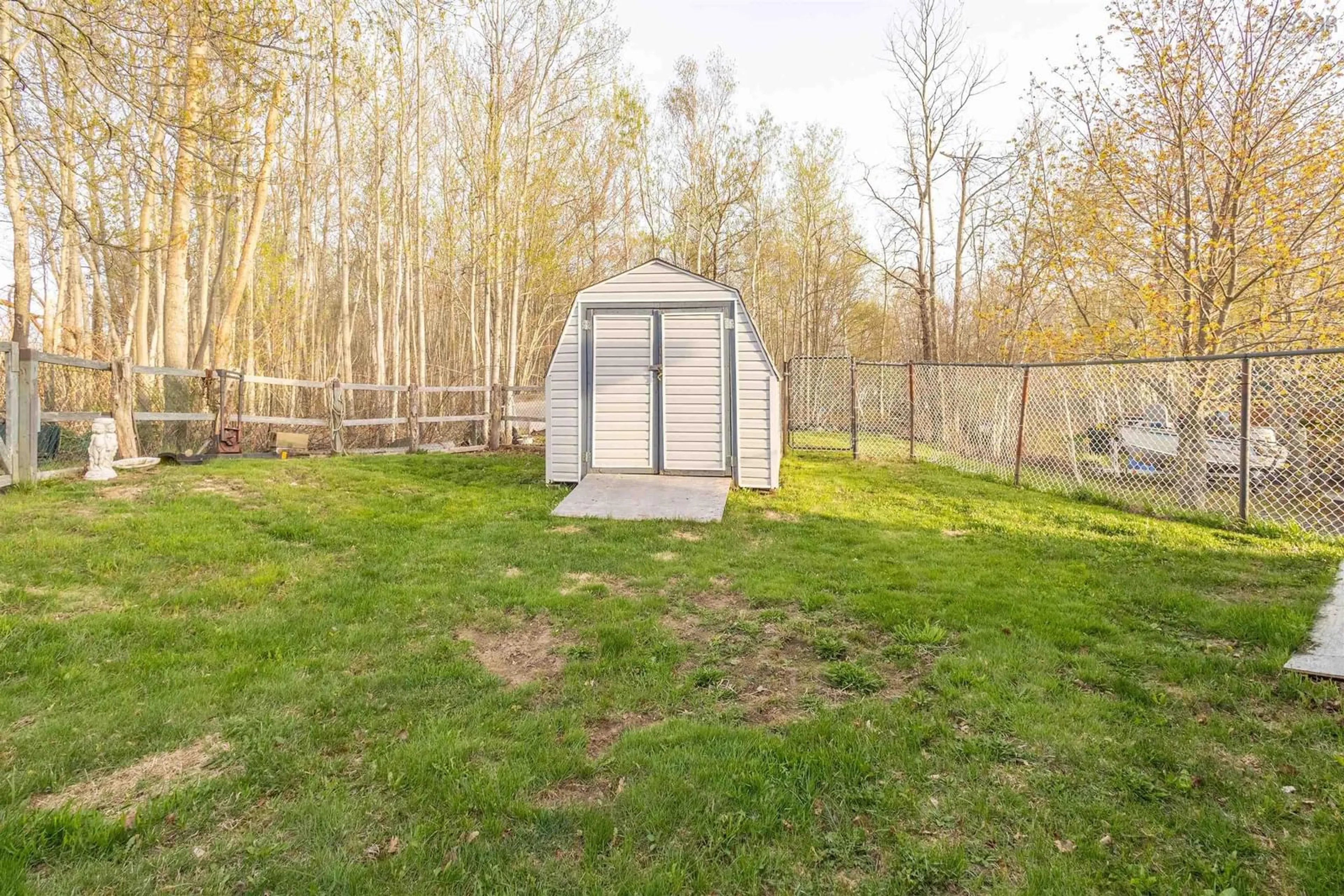 Shed for 25 Macdonald Cres, Sydney Mines Nova Scotia B1H 3H5
