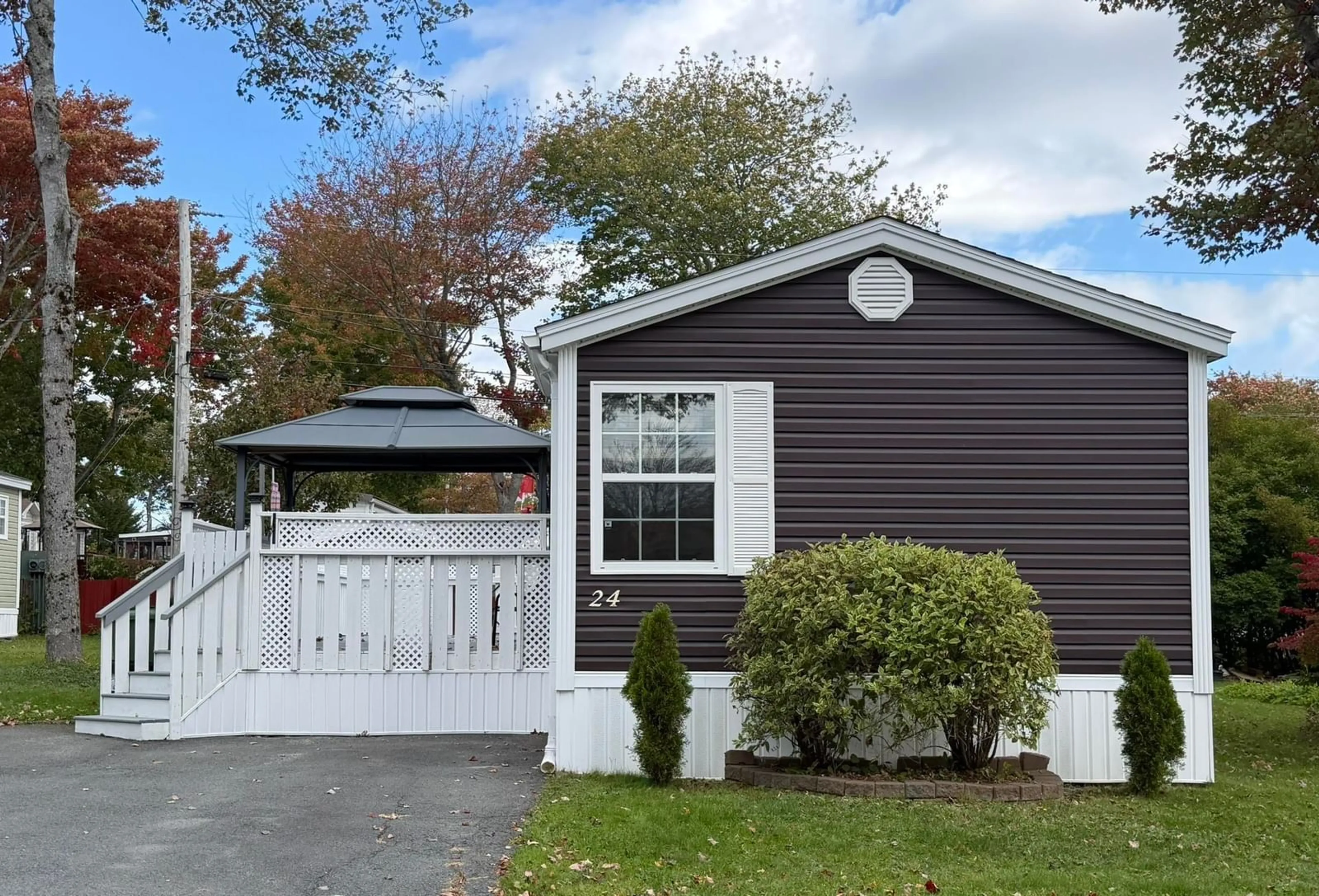 Home with vinyl exterior material, street for 24 Seventh St, Lucasville Nova Scotia B4B 1R4