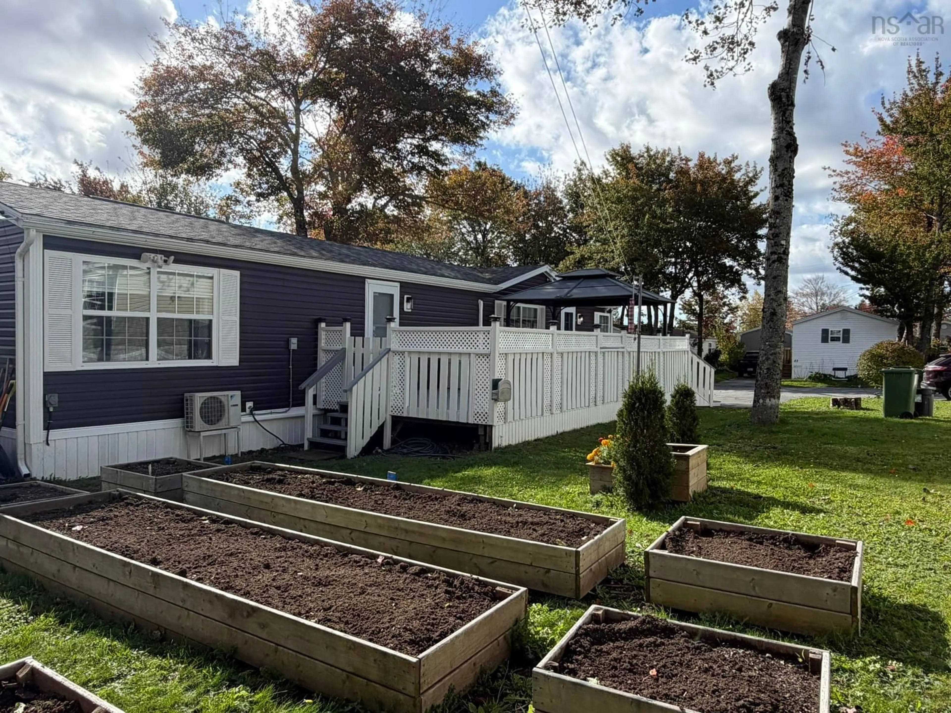 Unknown for 24 Seventh St, Lucasville Nova Scotia B4B 1R4