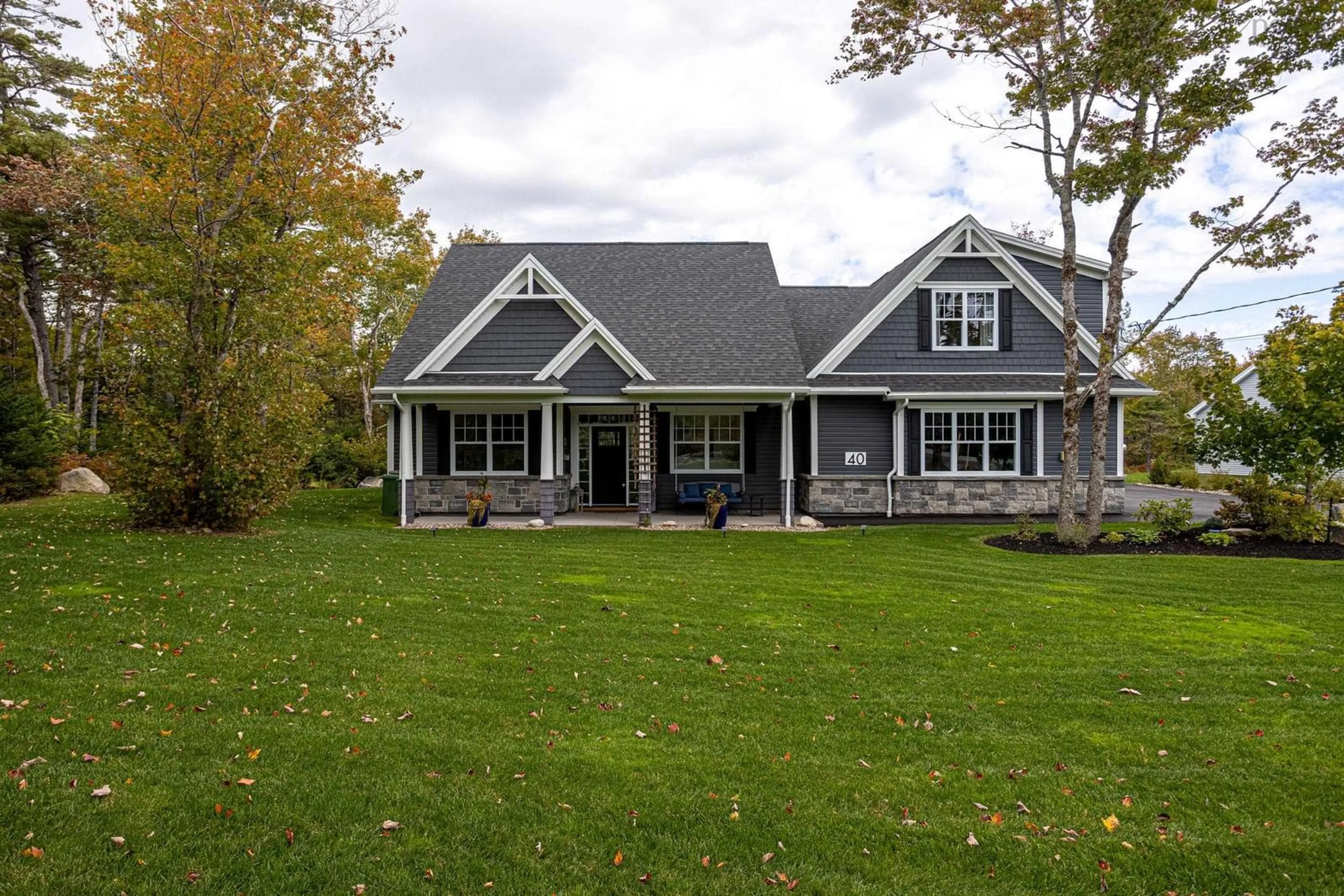 Home with vinyl exterior material, street for 40 Duckcove Crt, Hubley Nova Scotia B3Z 0R3