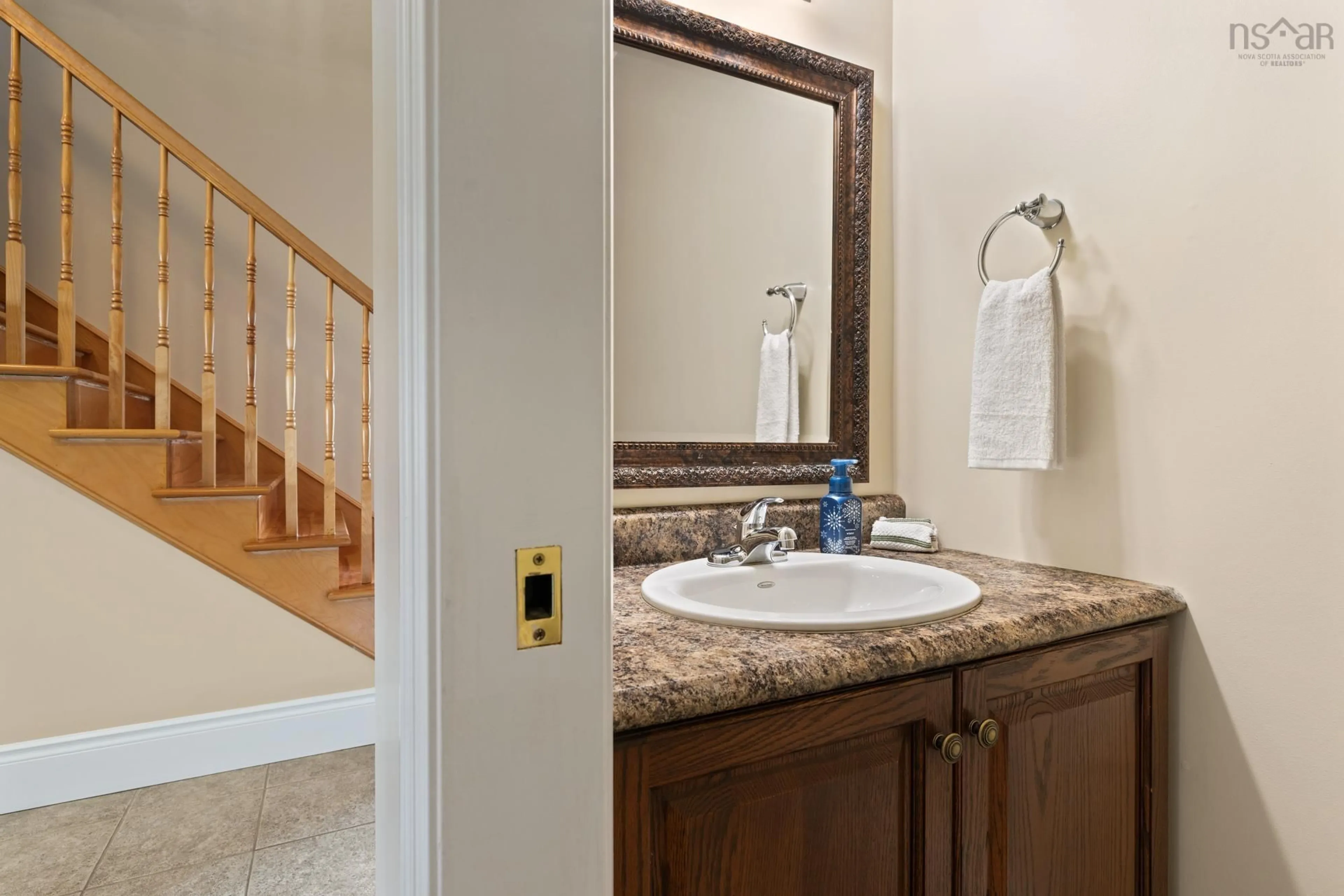 Standard bathroom, ceramic/tile floor for 76 Ridgepark Lane, Halifax Nova Scotia B3N 3K9