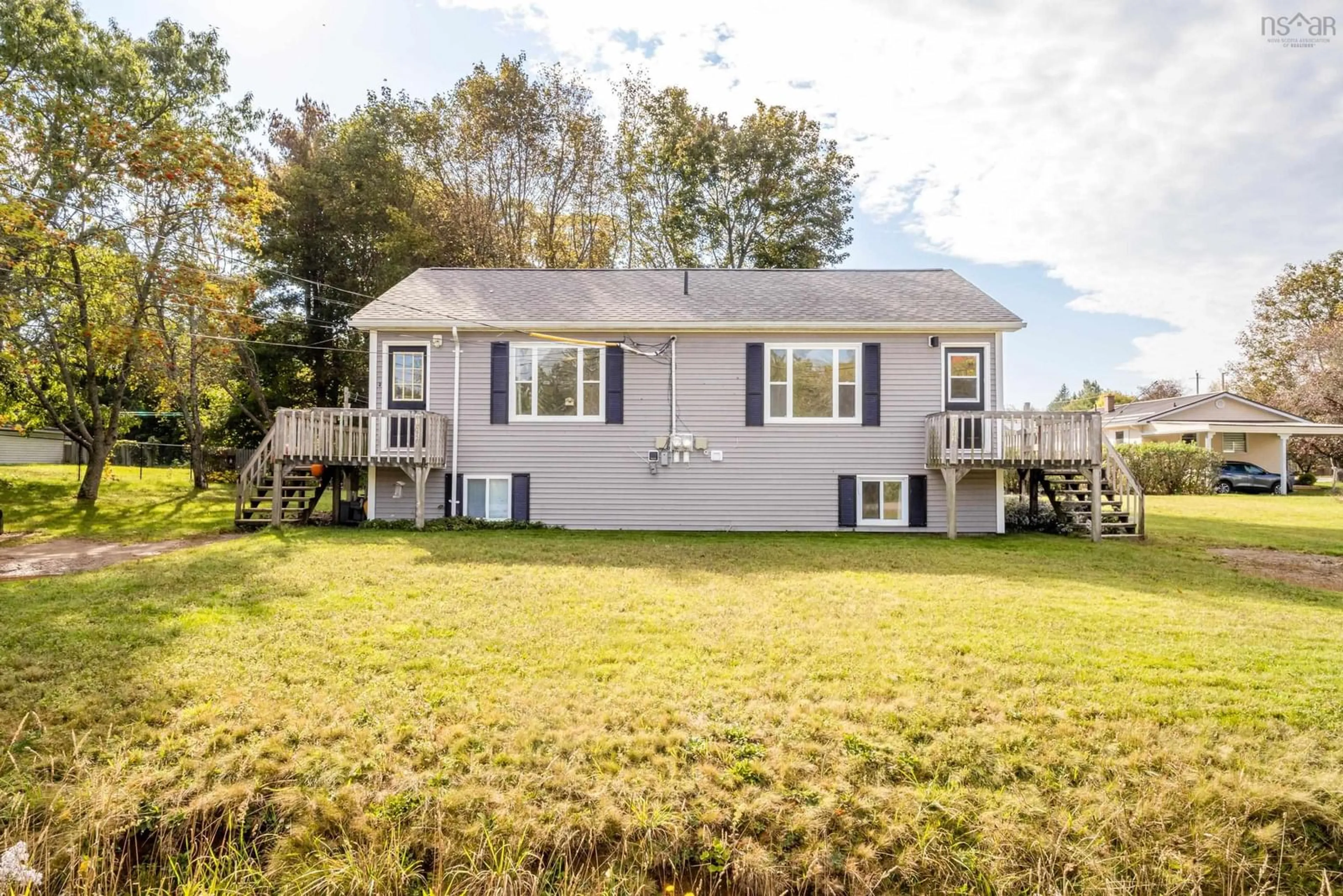 Unknown for 1063/1065 Camhill Crt, North Kentville Nova Scotia B4N 2X5