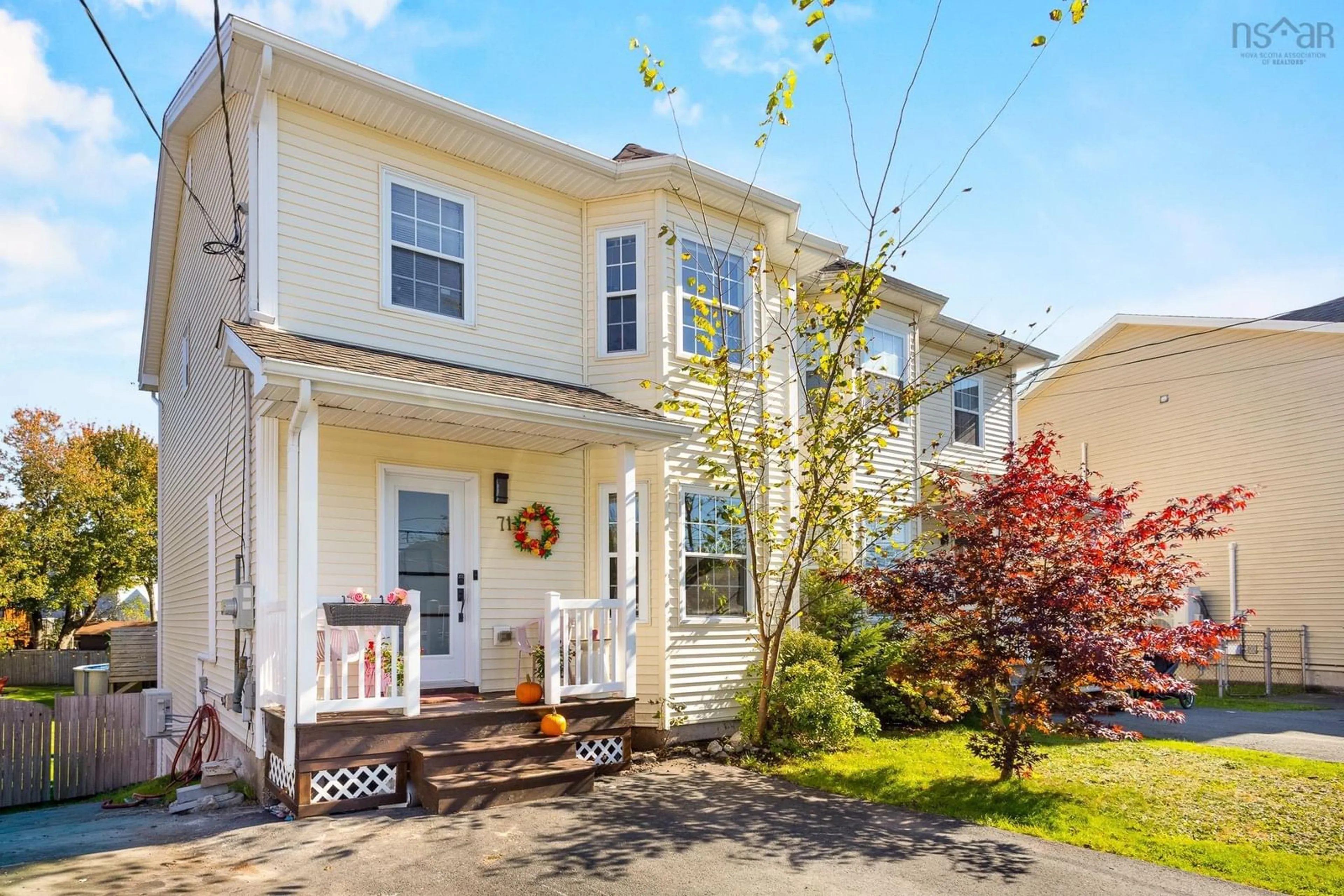Home with vinyl exterior material, street for 71 Yoon Crt, Timberlea Nova Scotia B3T 2K4