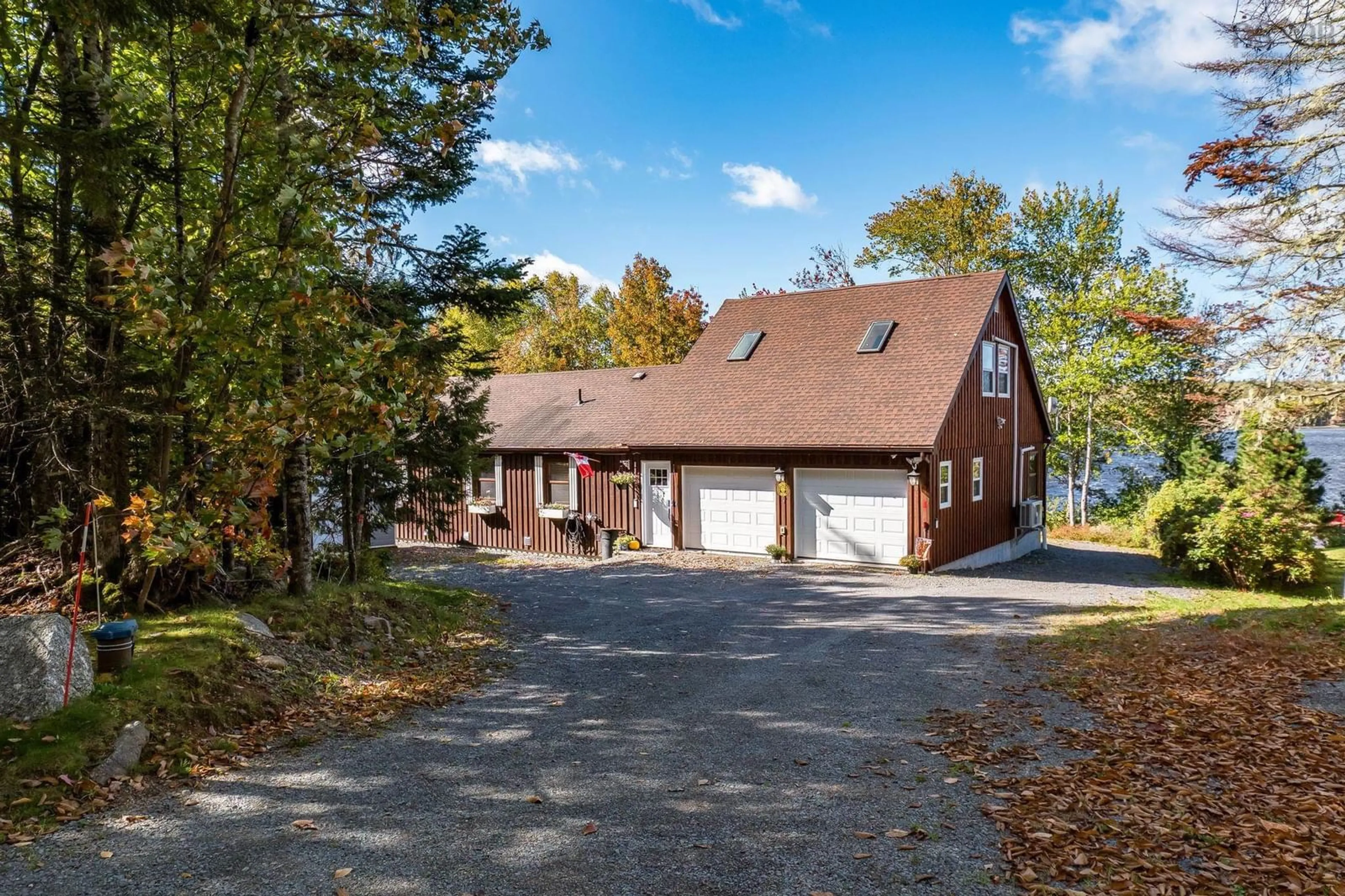 Home with brick exterior material, water/lake/river/ocean view for 106 Loon Drive Dr, Vaughan Nova Scotia B0N 2T0