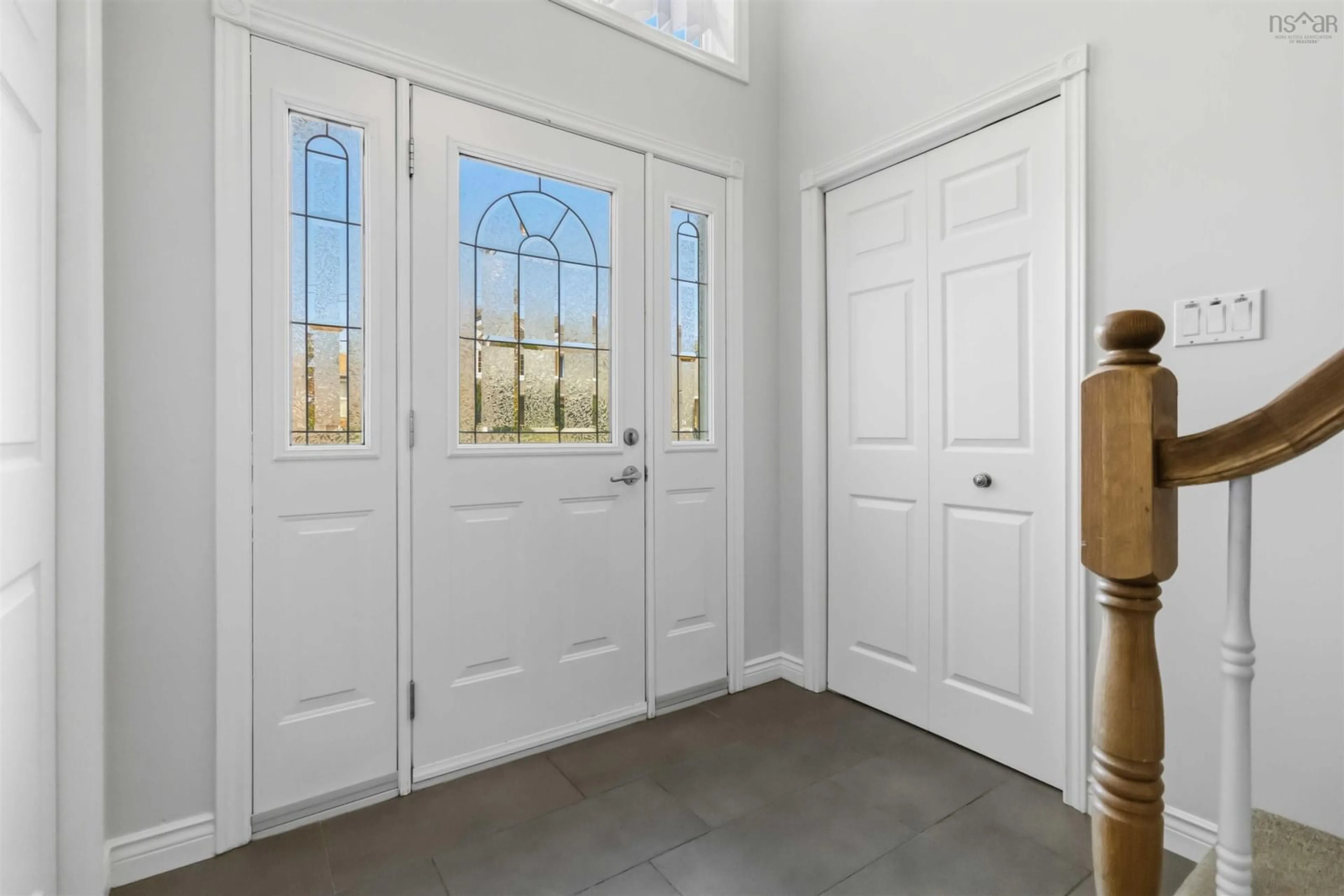 Indoor entryway for 26 Castlewood Dr, Cole Harbour Nova Scotia B2V 2J9