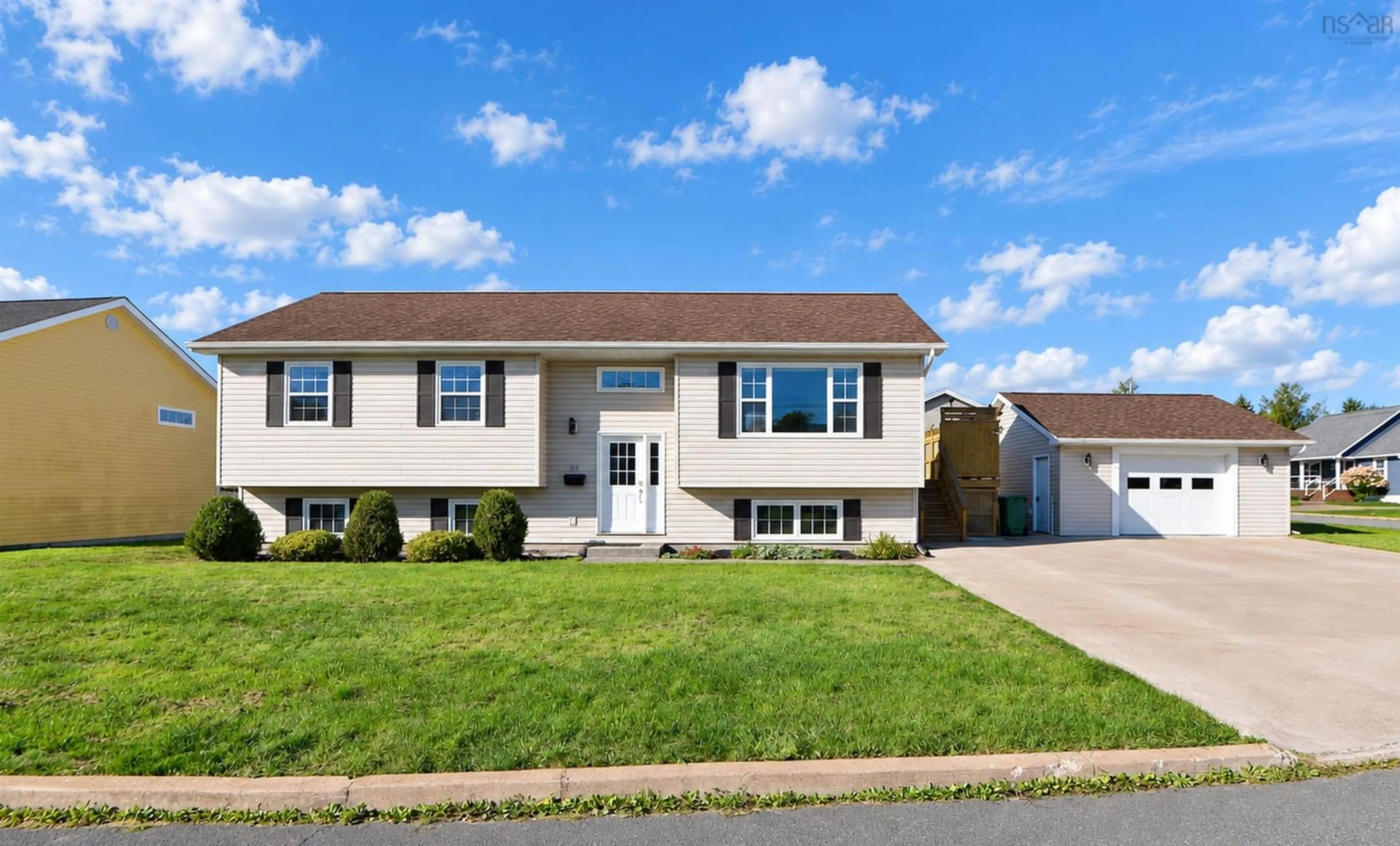 Home with vinyl exterior material, street for 44 Lovat Cres, New Glasgow Nova Scotia B2H 0B2