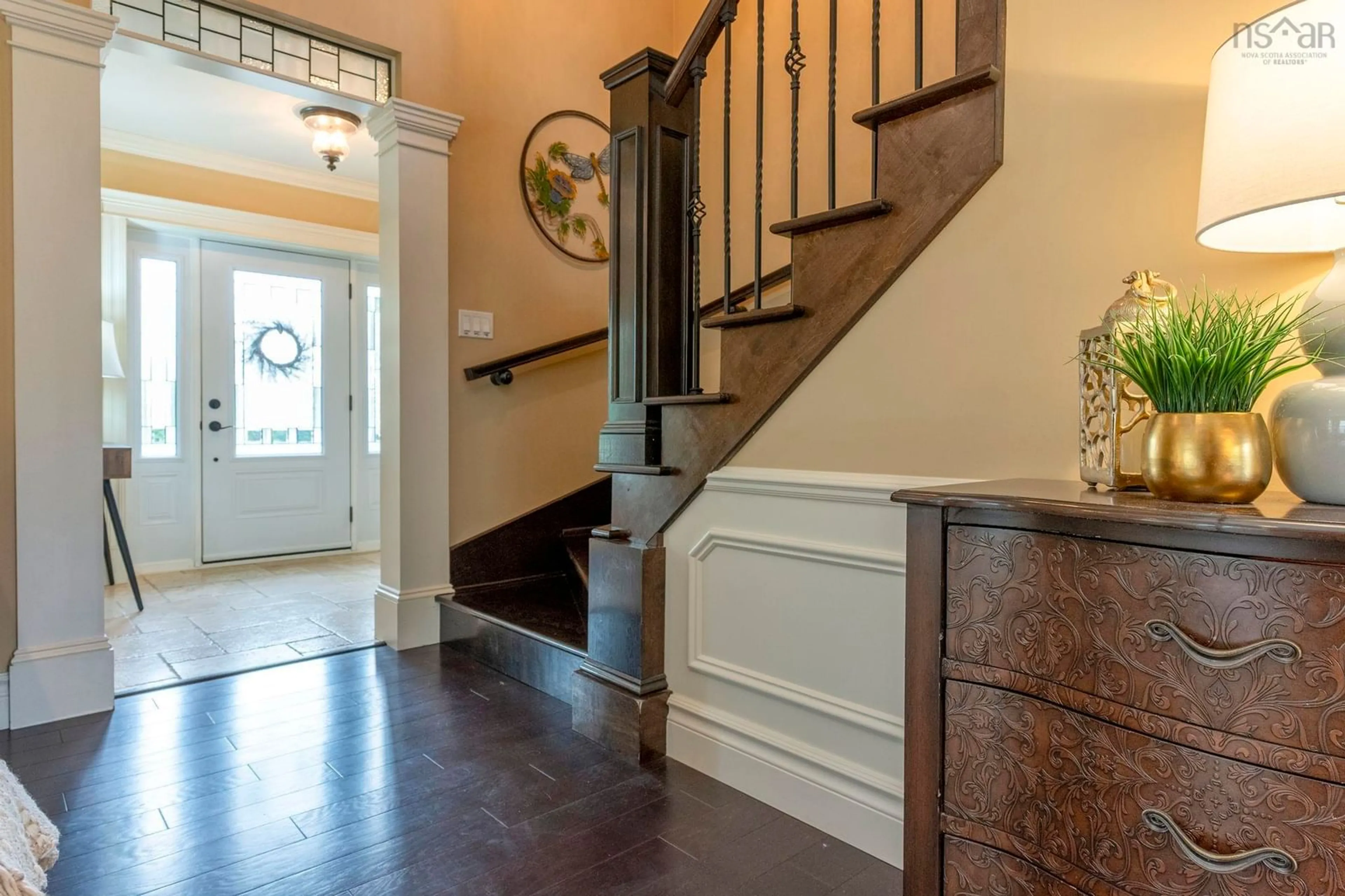 Indoor entryway for 1563 Sarah Dr, Coldbrook Nova Scotia B4R 1A1