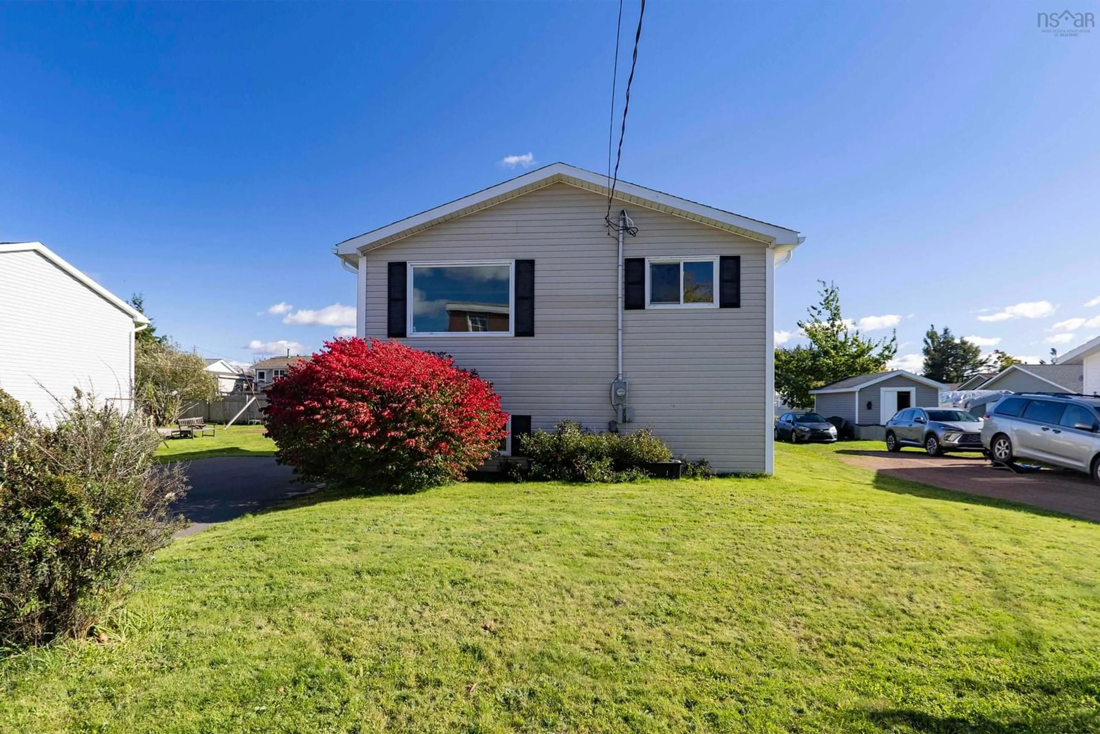 Home with vinyl exterior material, water/lake/river/ocean view for 20 Dickey St, Amherst Nova Scotia B4H 2H9
