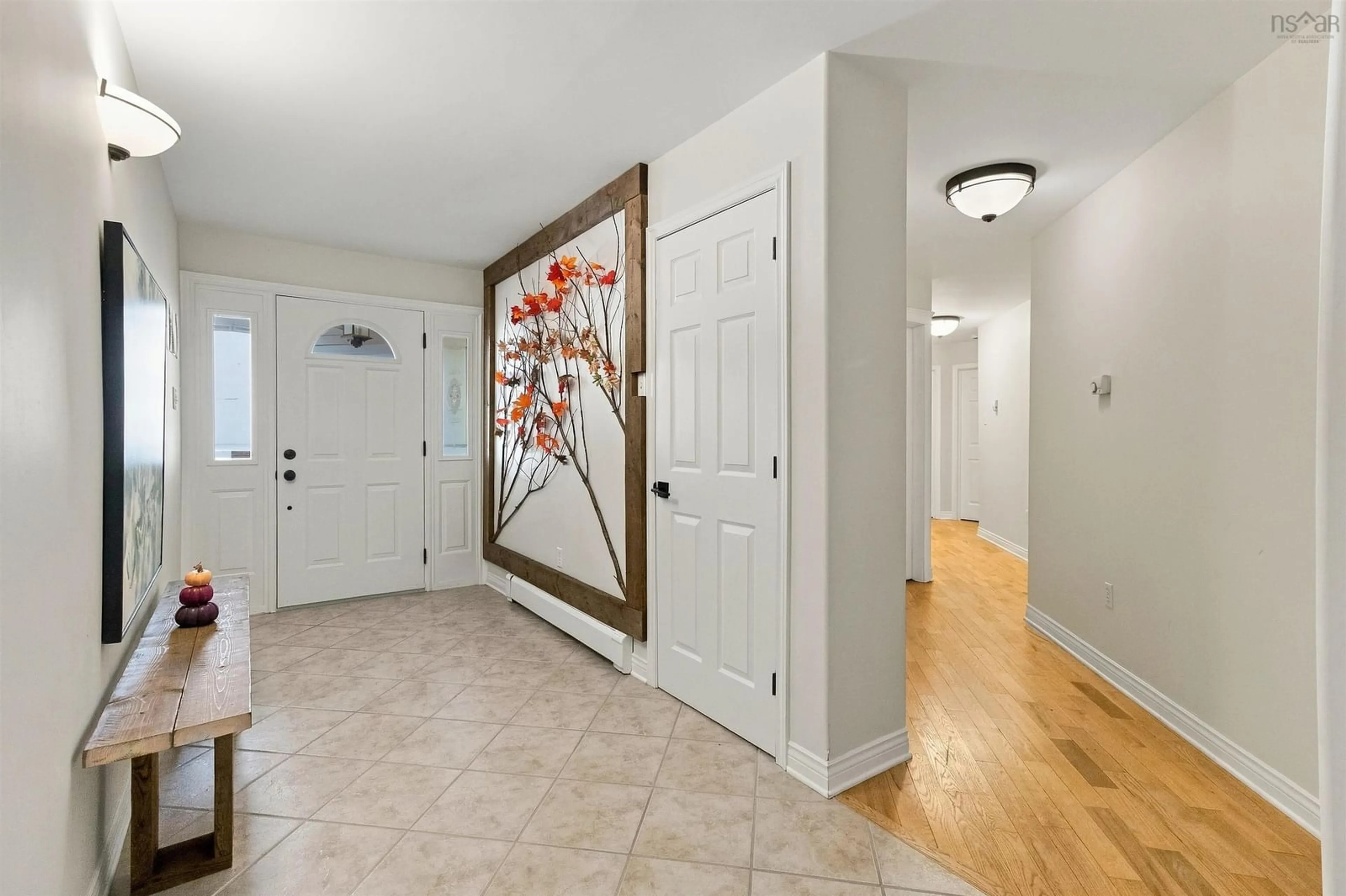 Indoor entryway for 44 Brackstone Crt, Lower Sackville Nova Scotia B4C 4G5