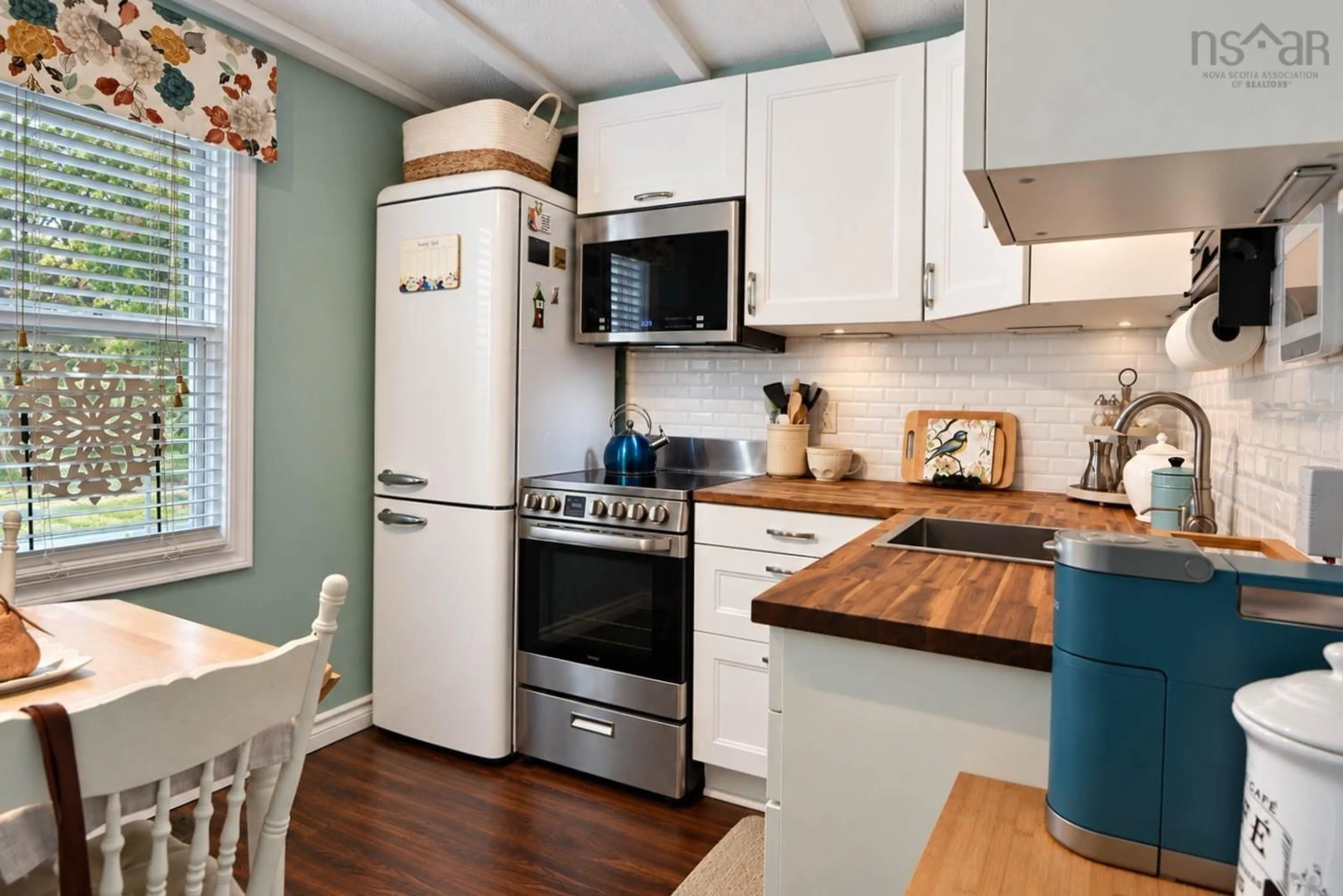 Standard kitchen, unknown for 10 Oak St, Trenton Nova Scotia B0K 1X0