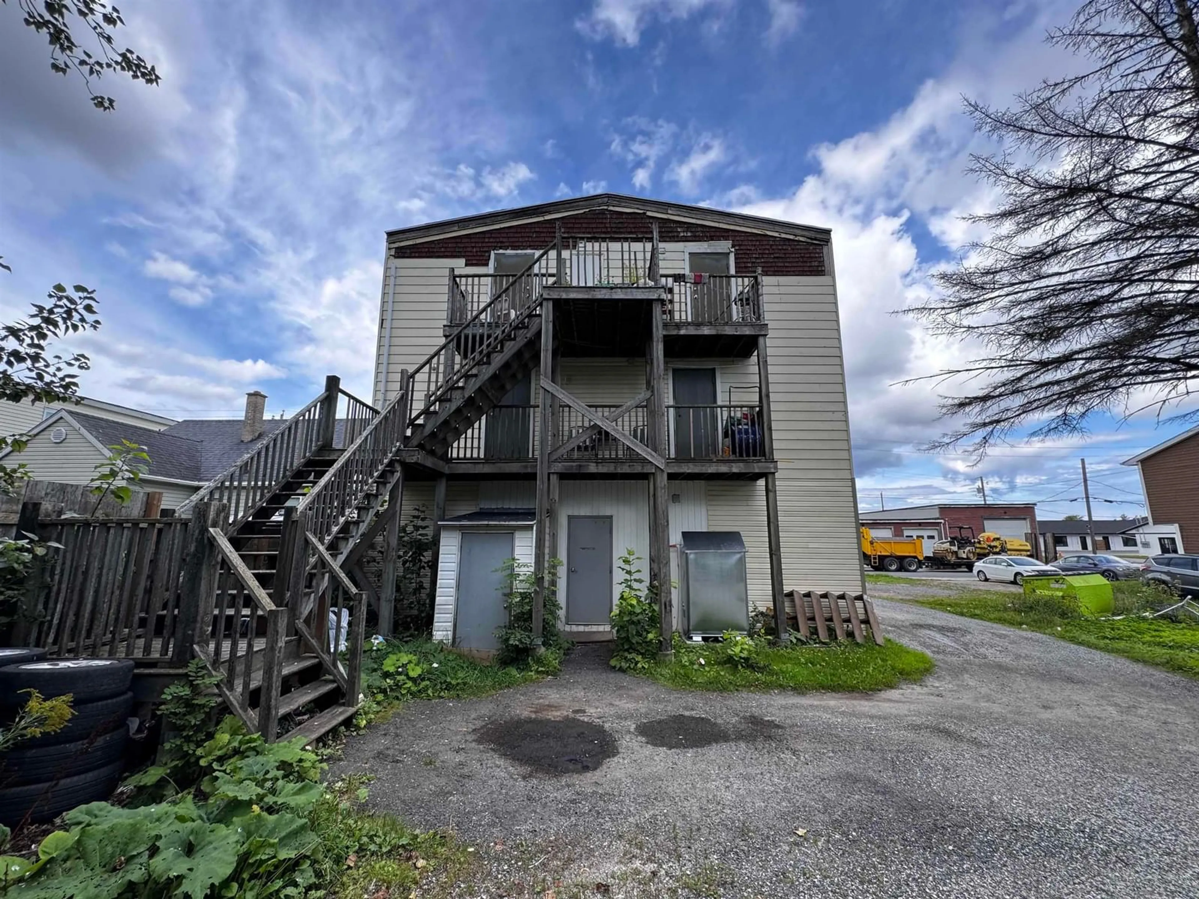 Unknown for 100 York St, Sydney Nova Scotia B1P 6B4