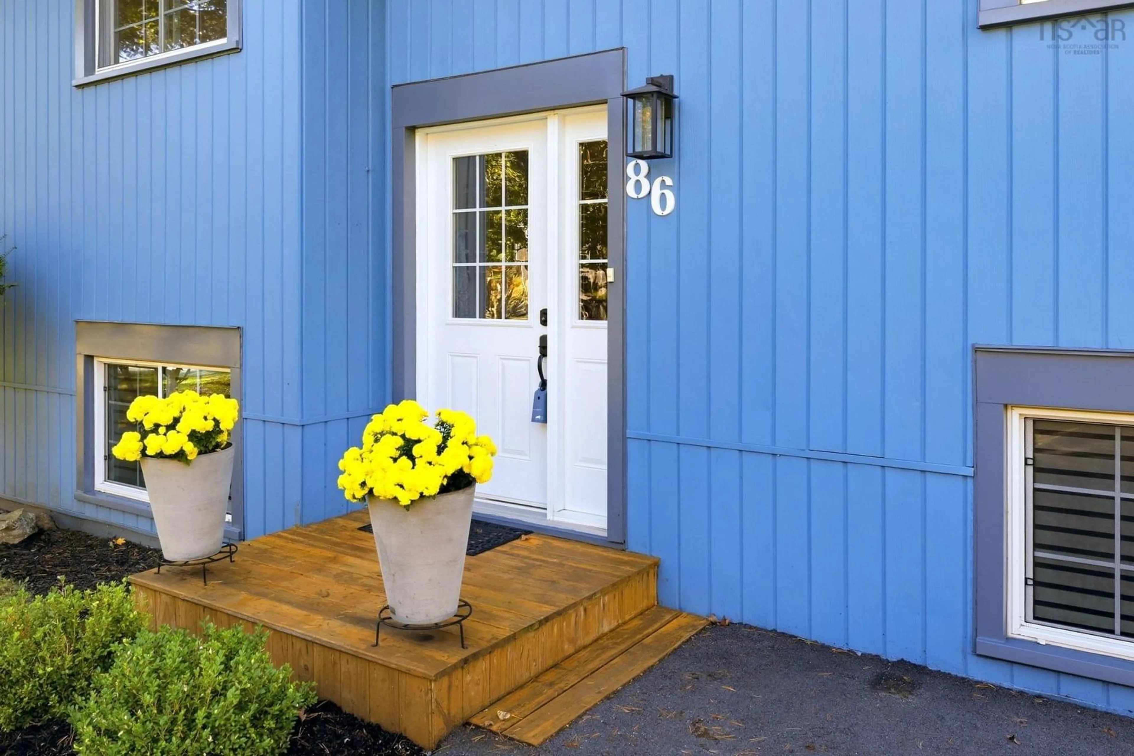 Indoor entryway for 86 Bedford Hills Rd, Bedford Nova Scotia B4A 1J9