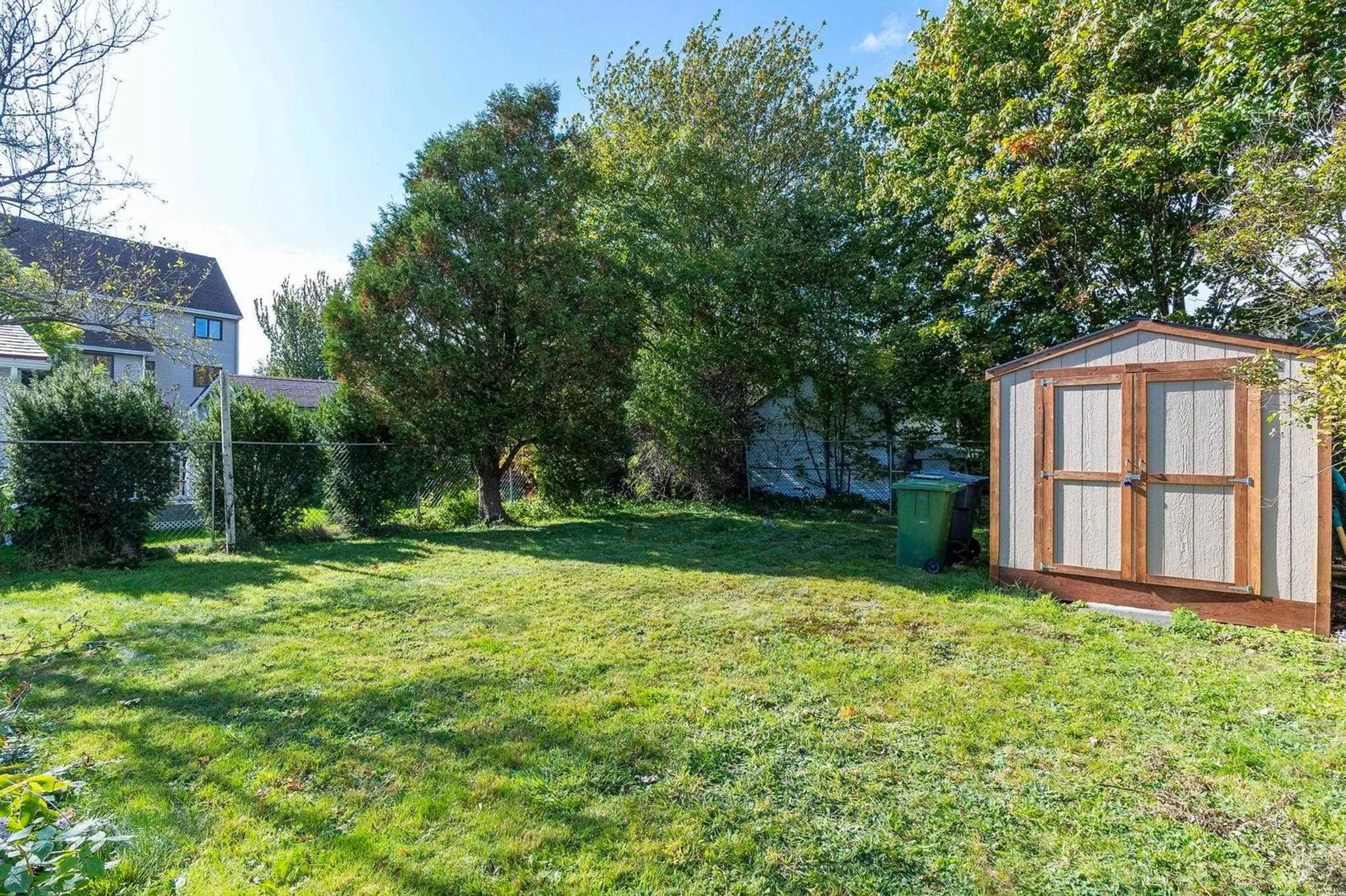 Shed for 7 Osborne Ave, Dartmouth Nova Scotia B2W 1H7