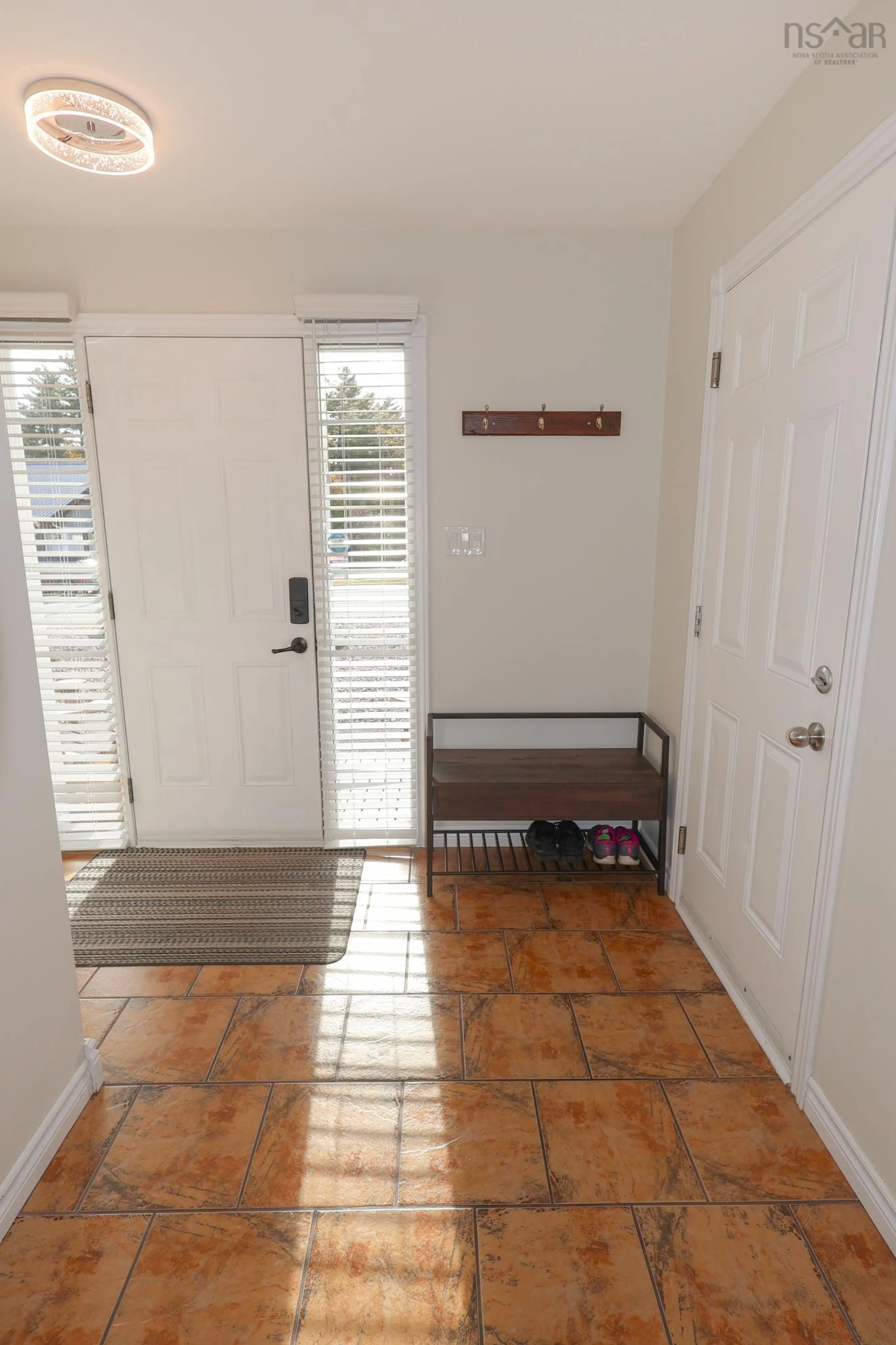 Indoor entryway for 482 Glen Allan Dr, Bridgewater Nova Scotia B4V 0B1