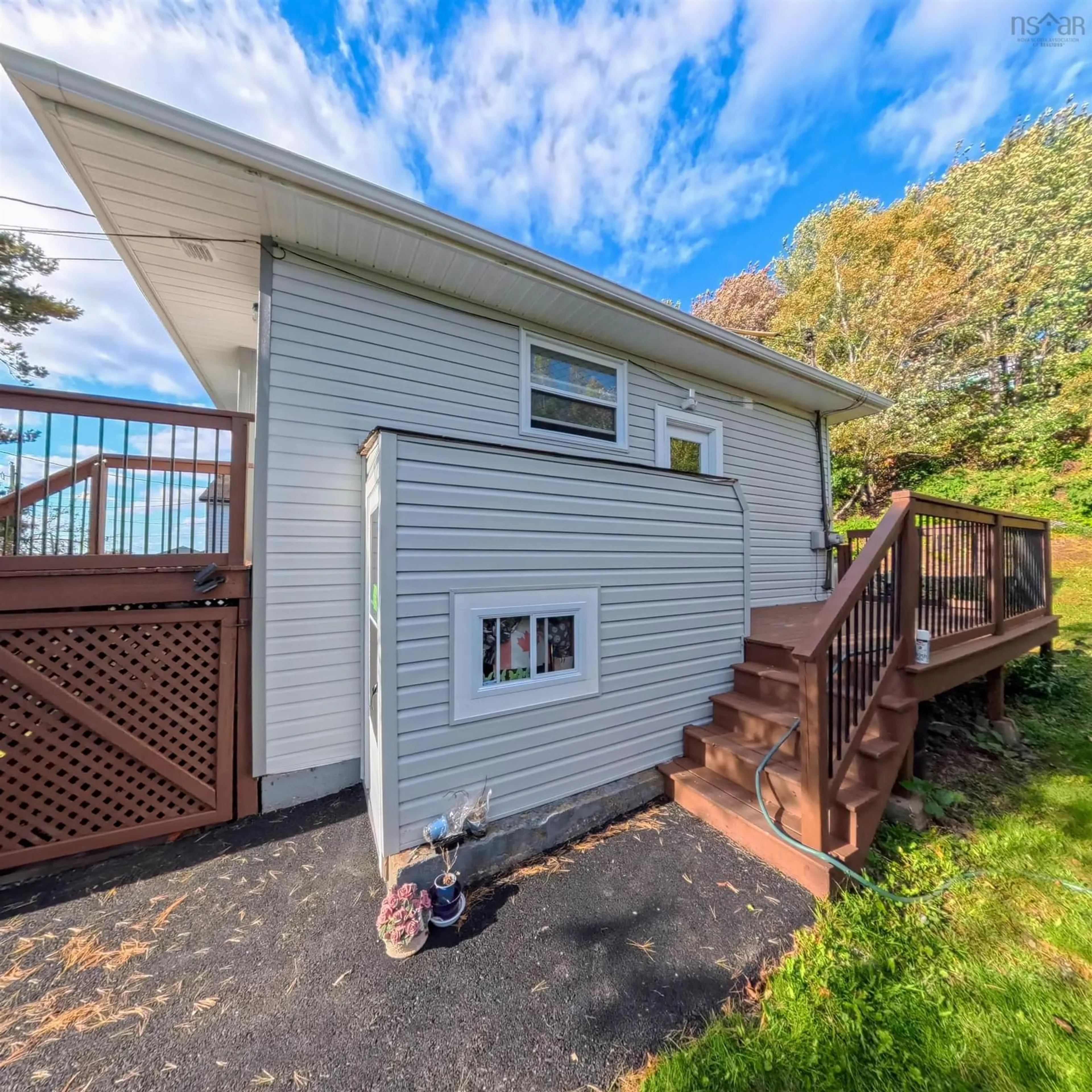 Home with vinyl exterior material, unknown for Mountain Ave #23, Dartmouth Nova Scotia B2X 1E9