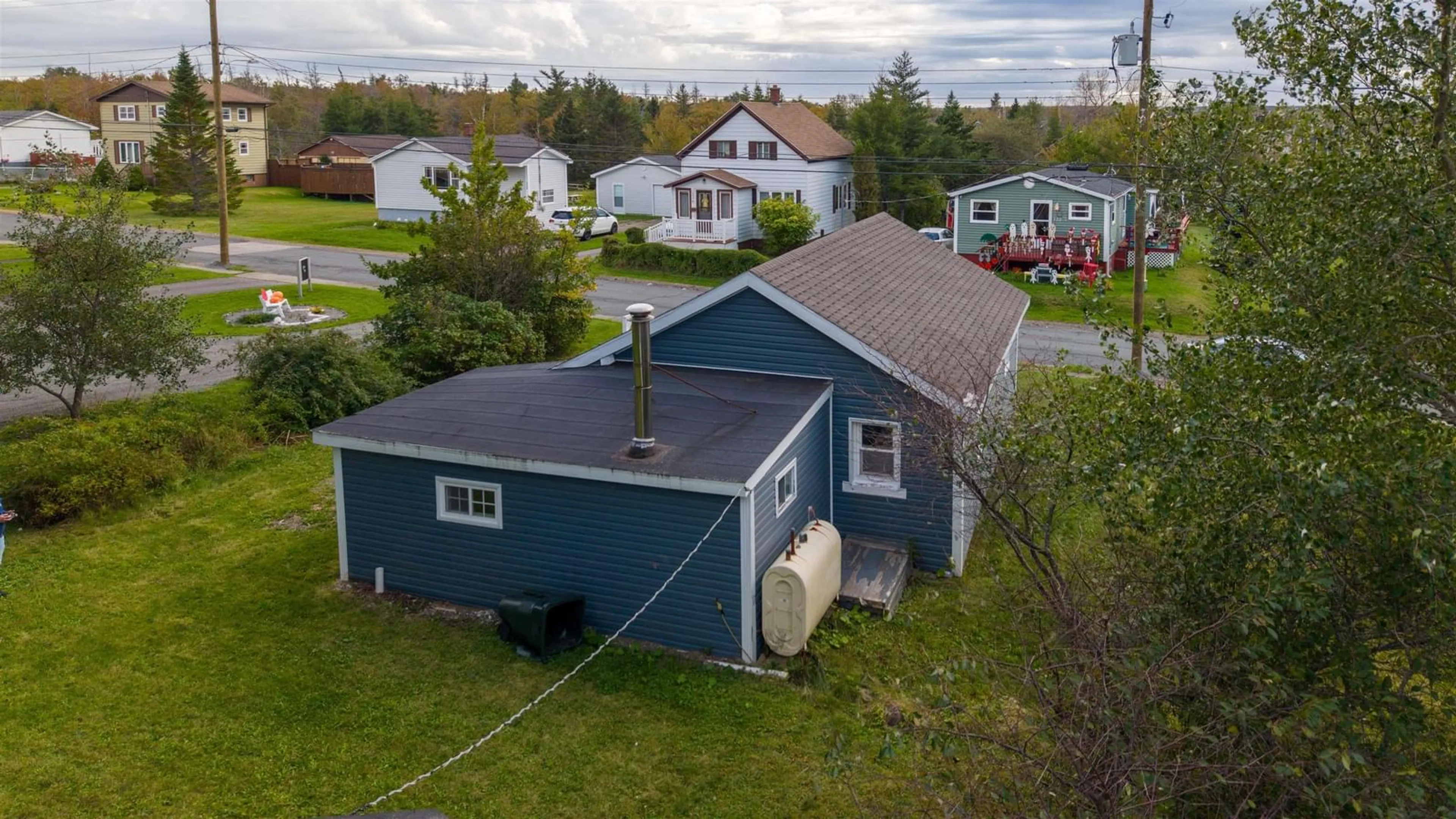 A pic from outside/outdoor area/front of a property/back of a property/a pic from drone, street for 123 Lake Rd, Glace Bay Nova Scotia B1A 2G8