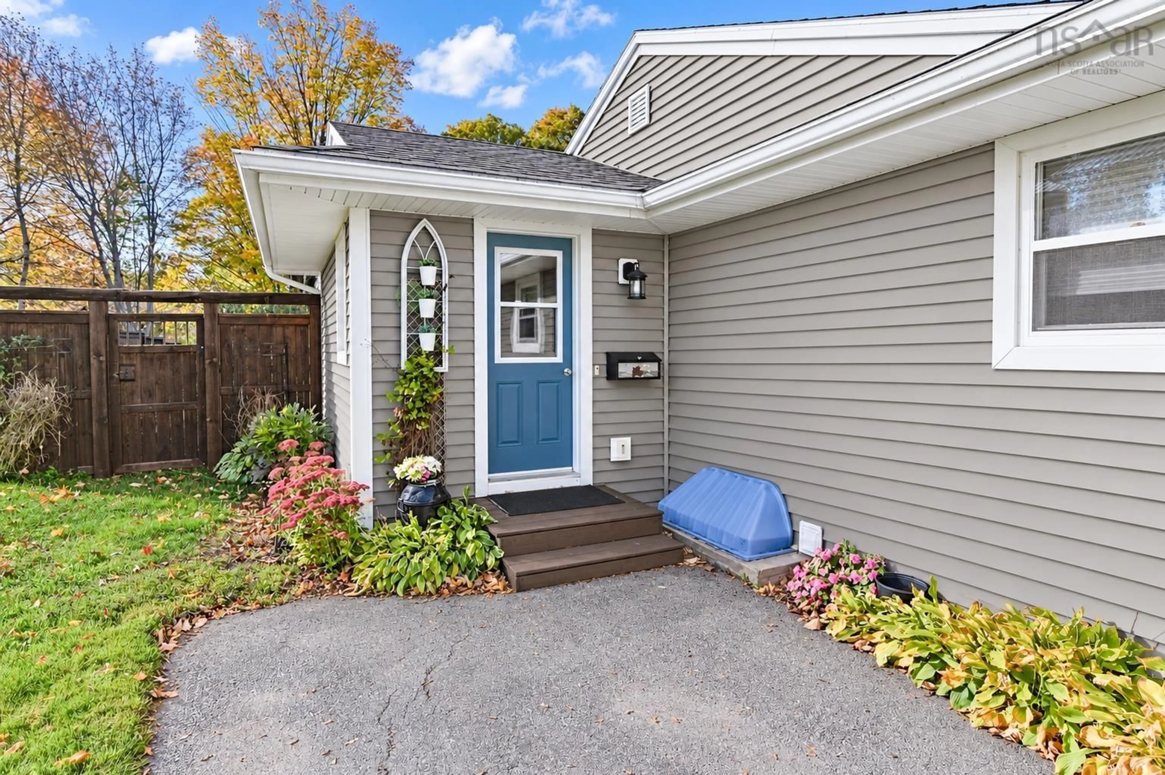 Home with vinyl exterior material, street for 23 Grant St., Kentville Ns, Kentville Nova Scotia B4N 2S5