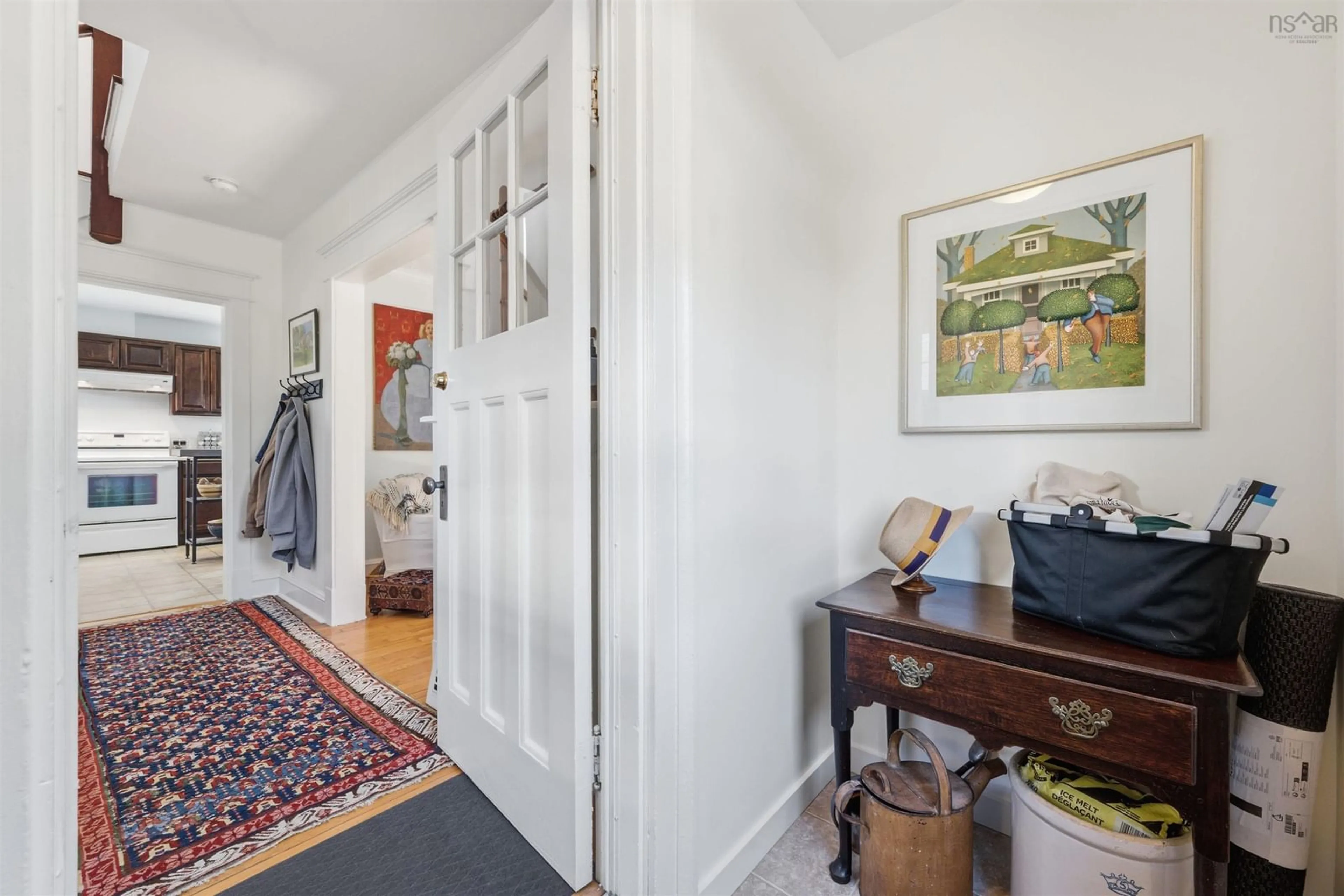Indoor entryway for 11 Flint St, Halifax Nova Scotia B3N 2V3