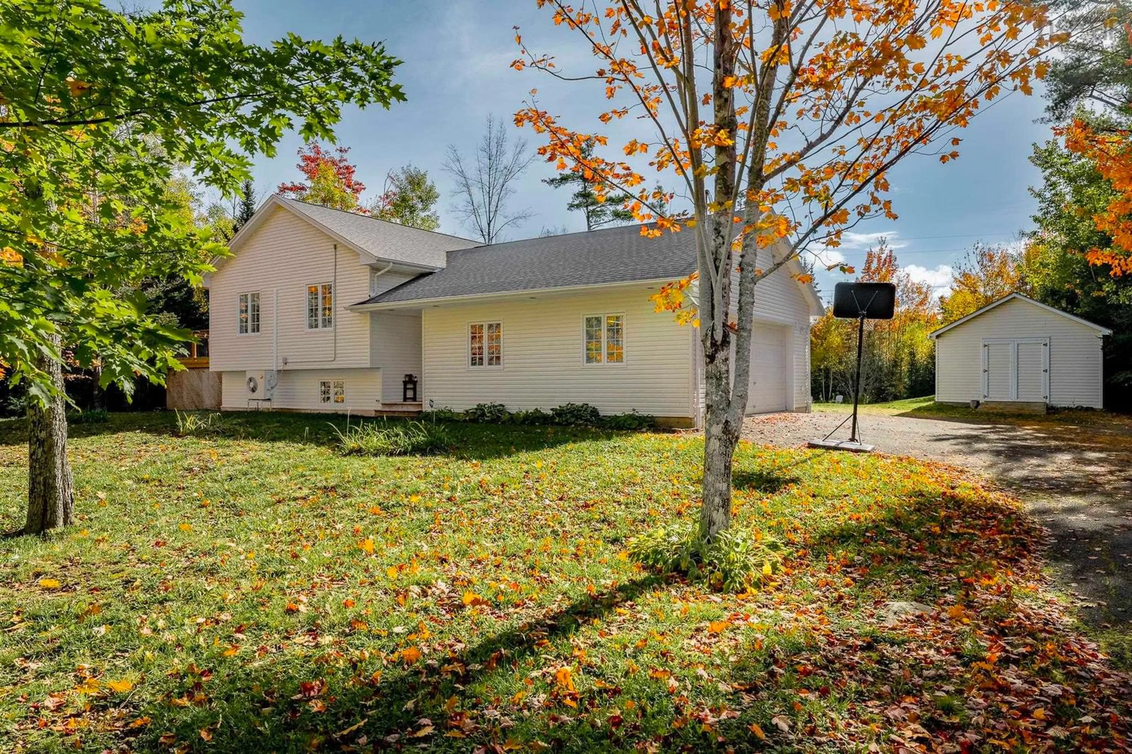 Patio, street for 73 Old Post Rd, Enfield Nova Scotia B2T 1C1