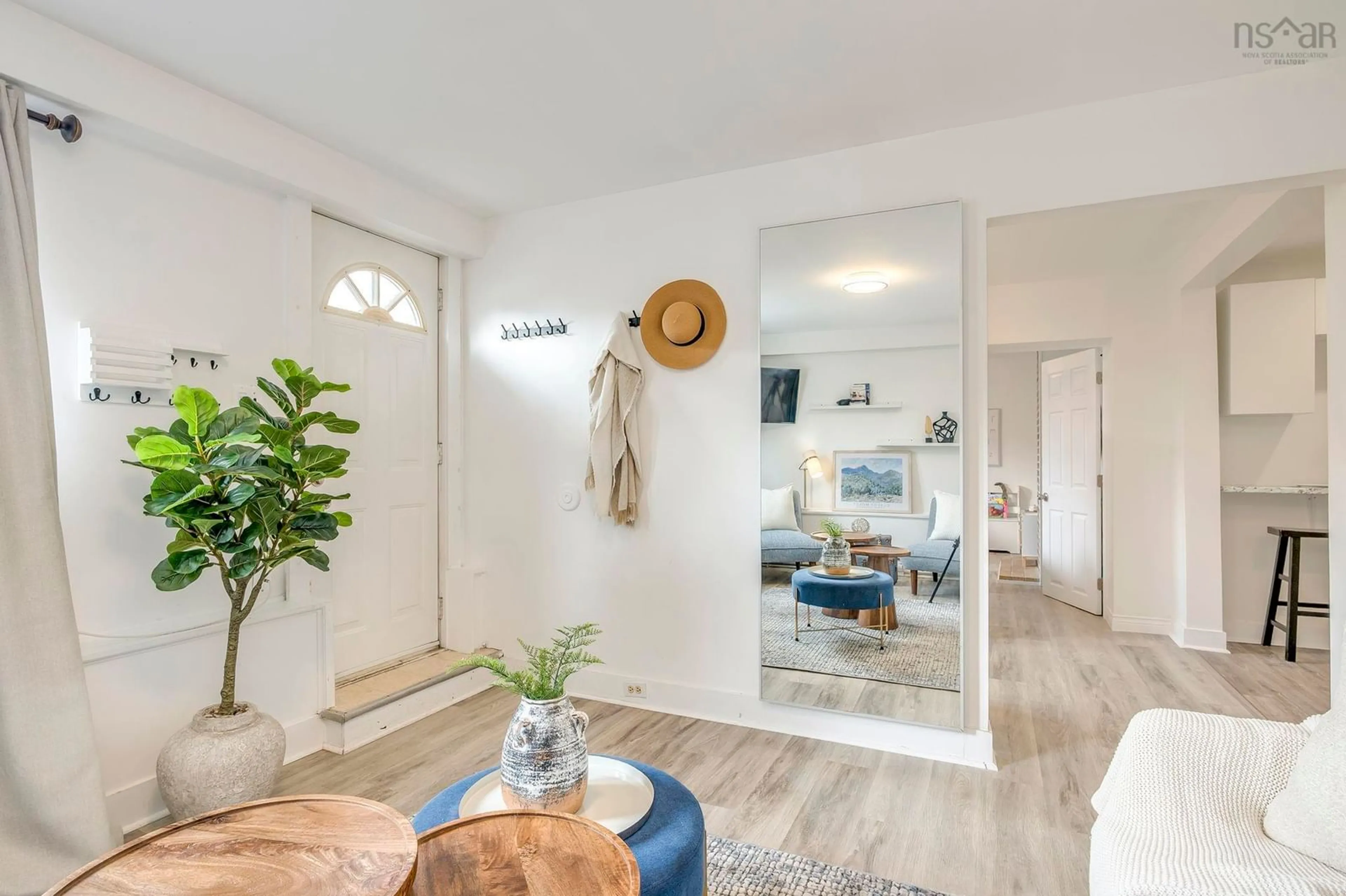Indoor entryway for 1 Joffre St, Dartmouth Nova Scotia B2Y 3C7