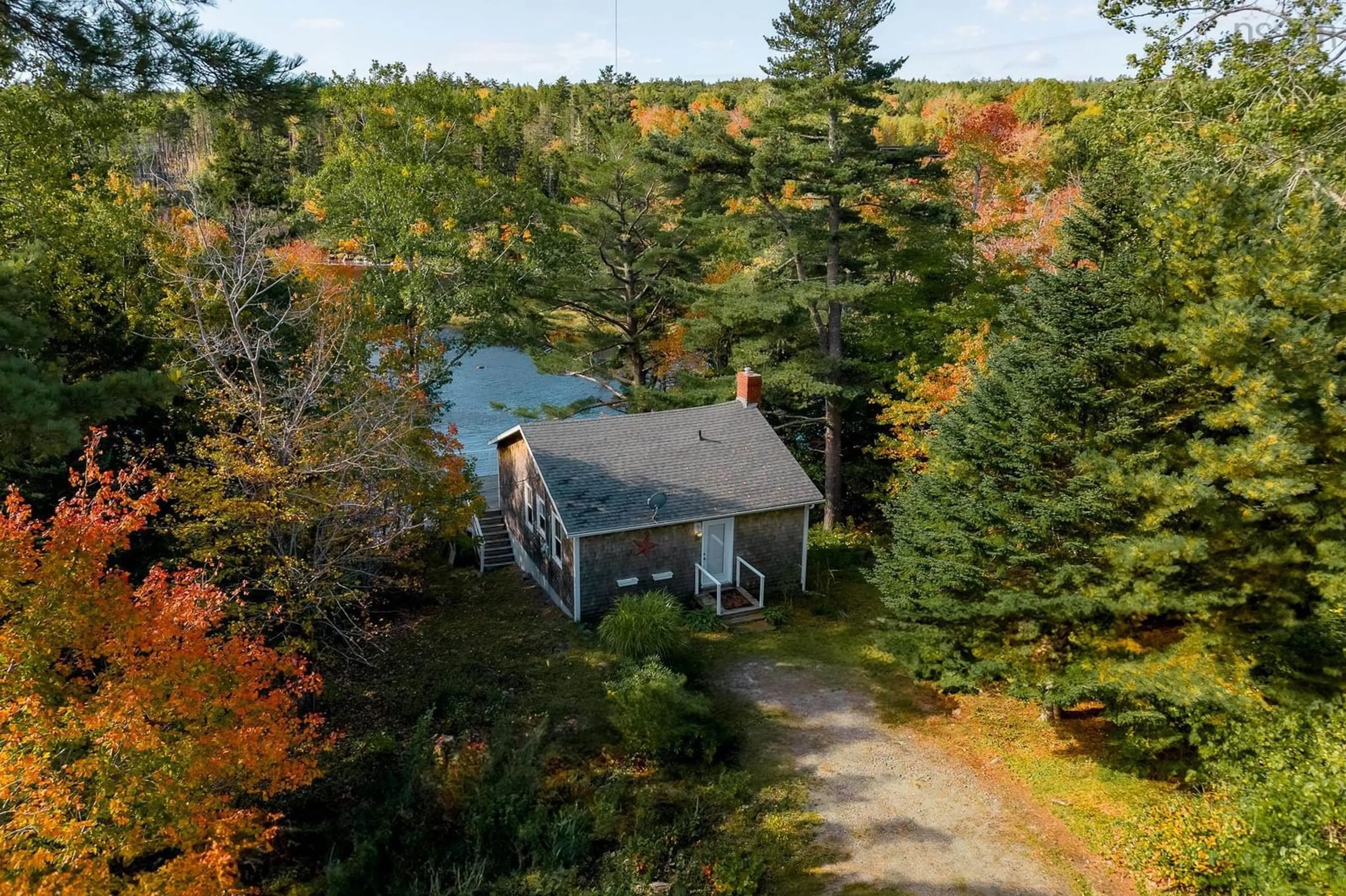 A pic from outside/outdoor area/front of a property/back of a property/a pic from drone, water/lake/river/ocean view for 113 Broad River Rd, Summerville Centre Nova Scotia B0T 1T0