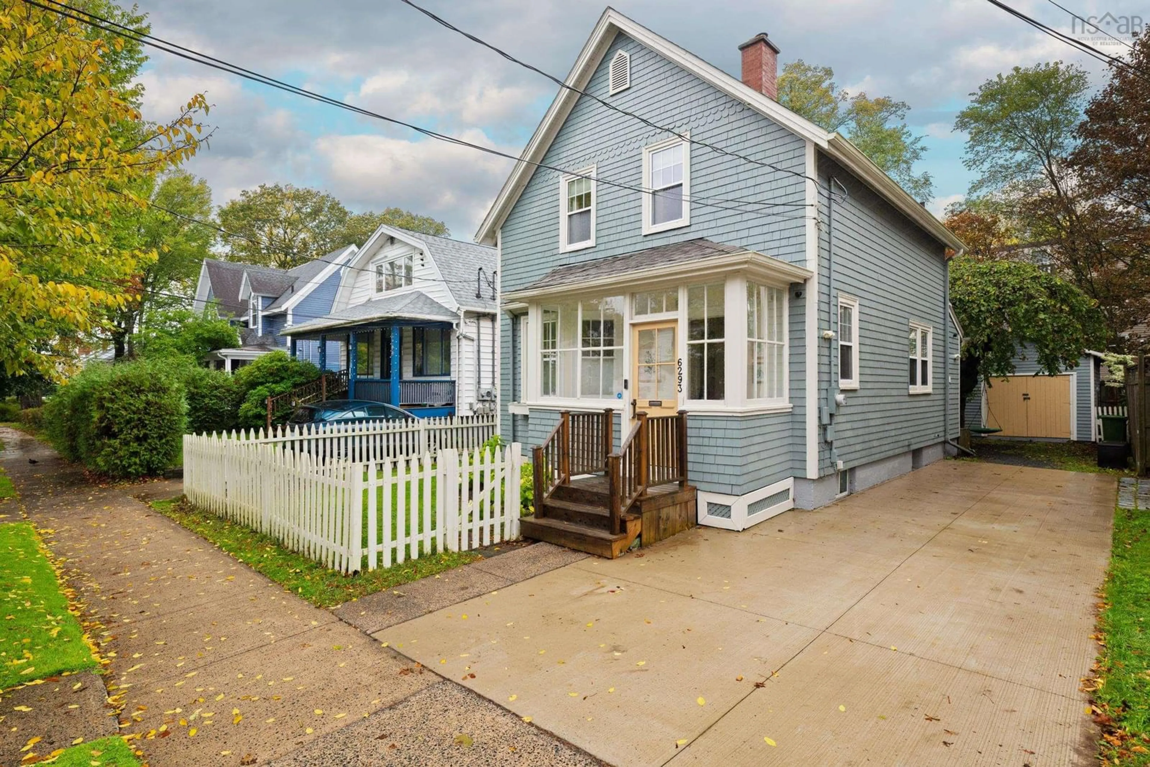 Unknown for 6293 Edinburgh St, Halifax Peninsula Nova Scotia B3L 1W1