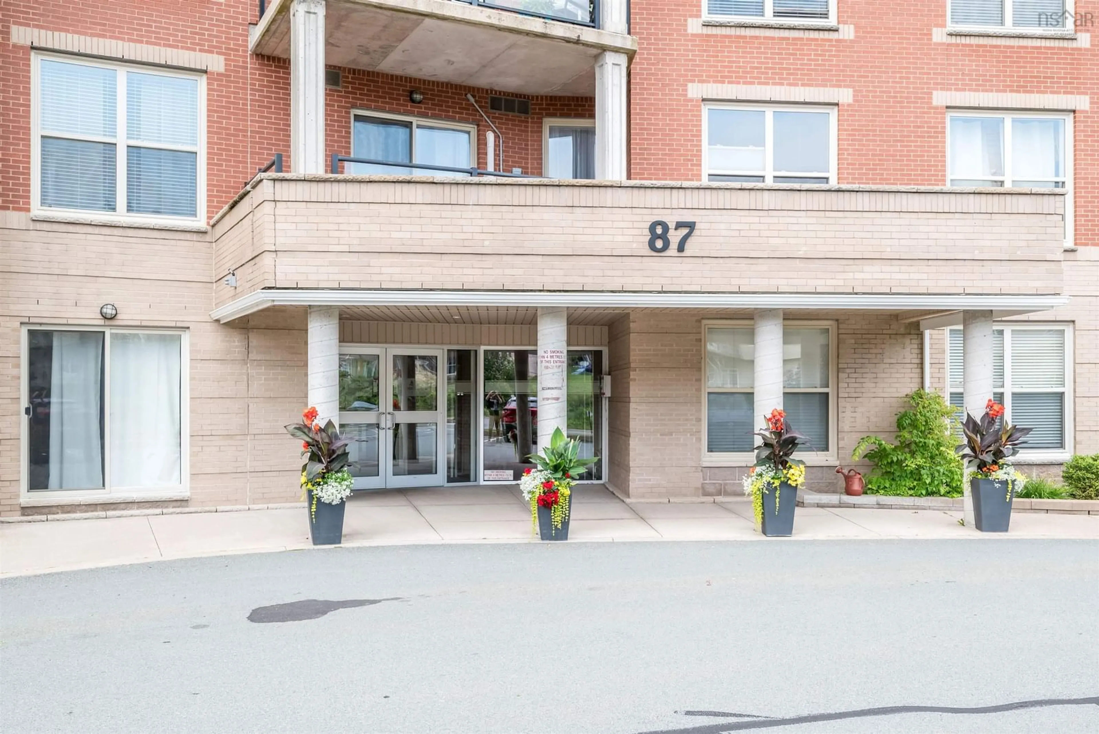 Indoor foyer for 87 Pebblecreek Cres #301, Dartmouth Nova Scotia B2W 0J9
