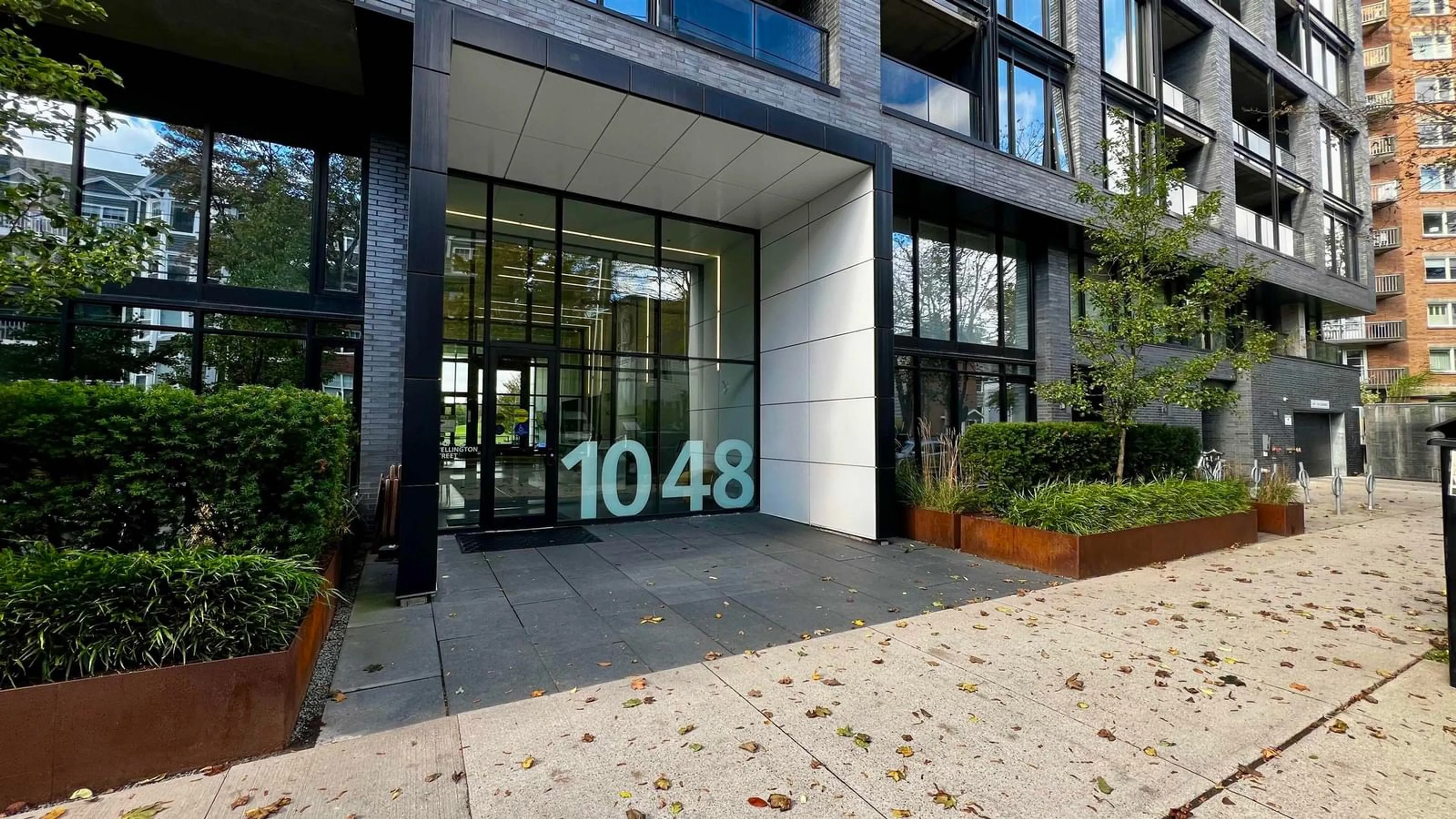 Indoor foyer for 1048 Wellington St #710, Halifax Nova Scotia B3M 2Z8