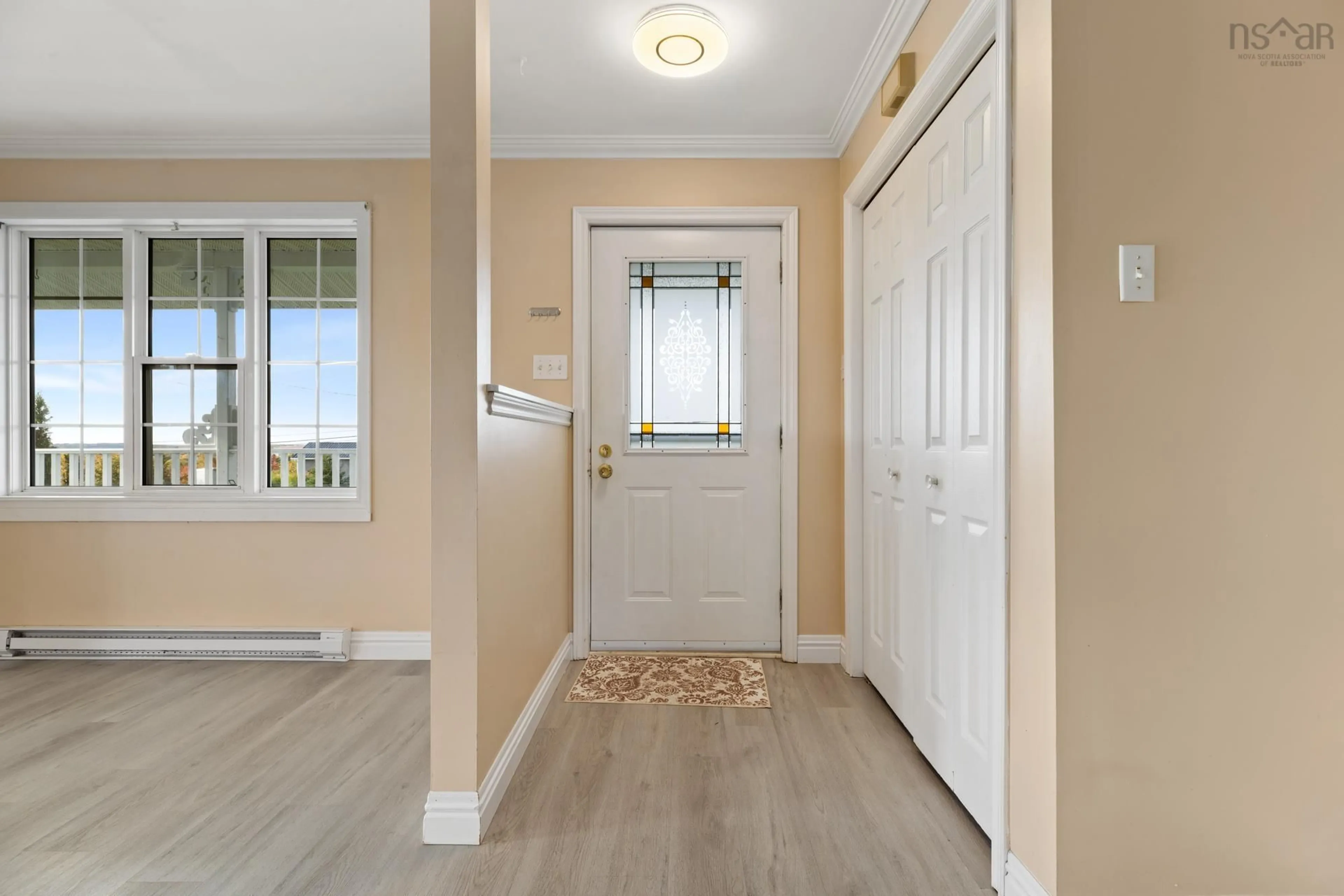 Indoor entryway for 1570 Terence Bay Rd, Terence Bay Nova Scotia B3T 1X8