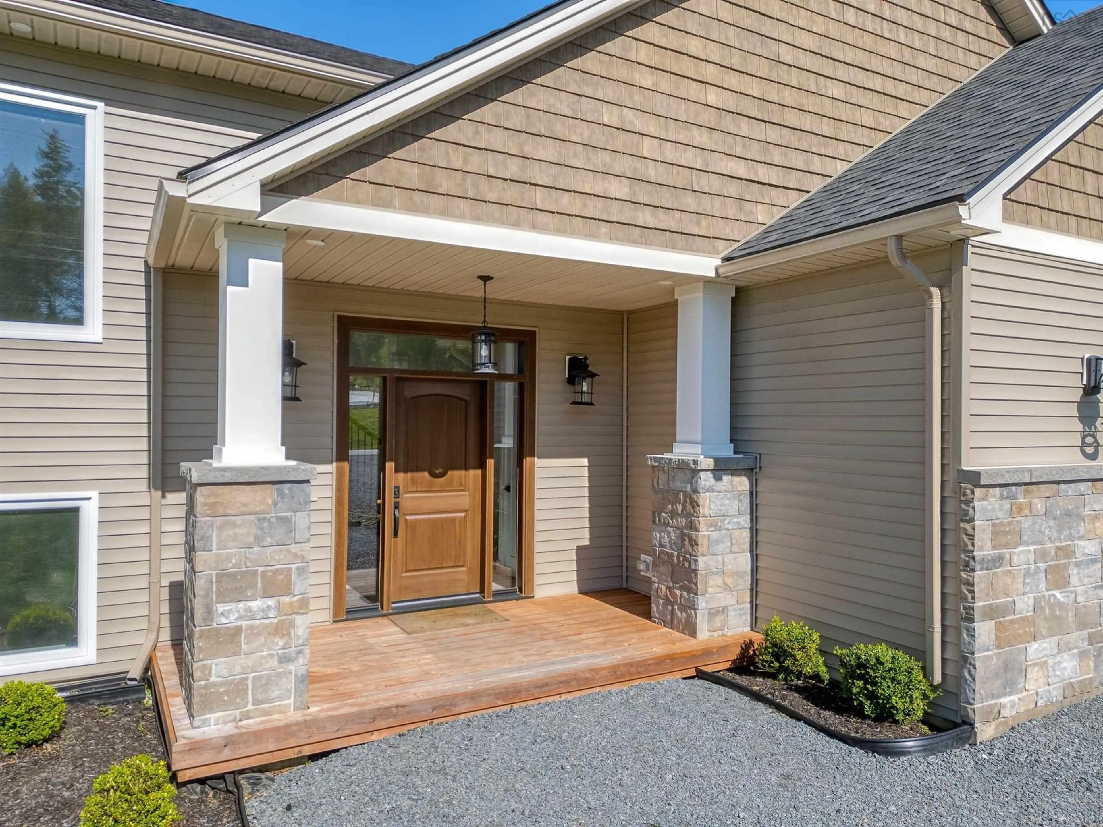 Indoor entryway for 237 Magenta Dr, Middle Sackville Nova Scotia B4E 0M7