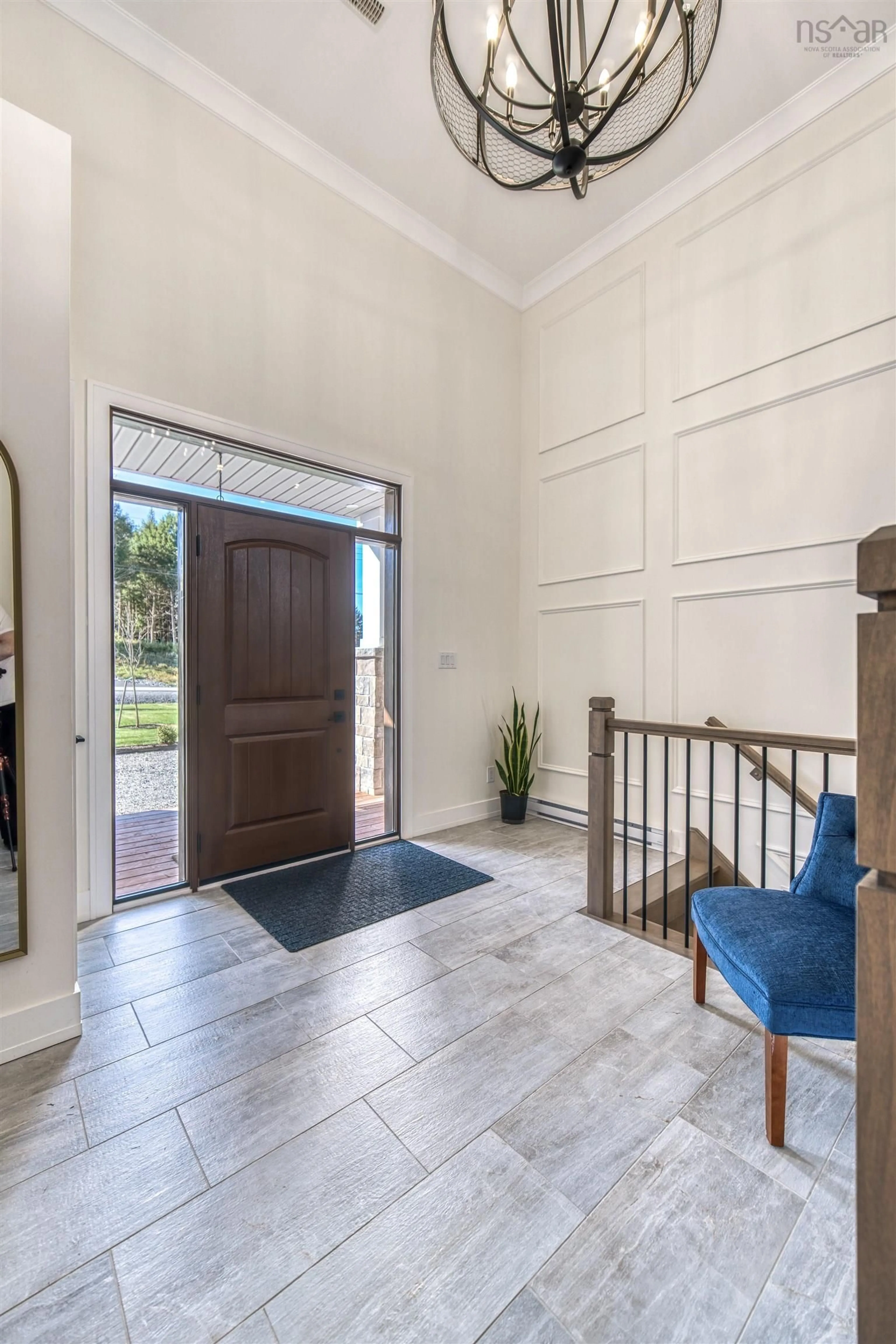 Indoor foyer for 237 Magenta Dr, Middle Sackville Nova Scotia B4E 0M7