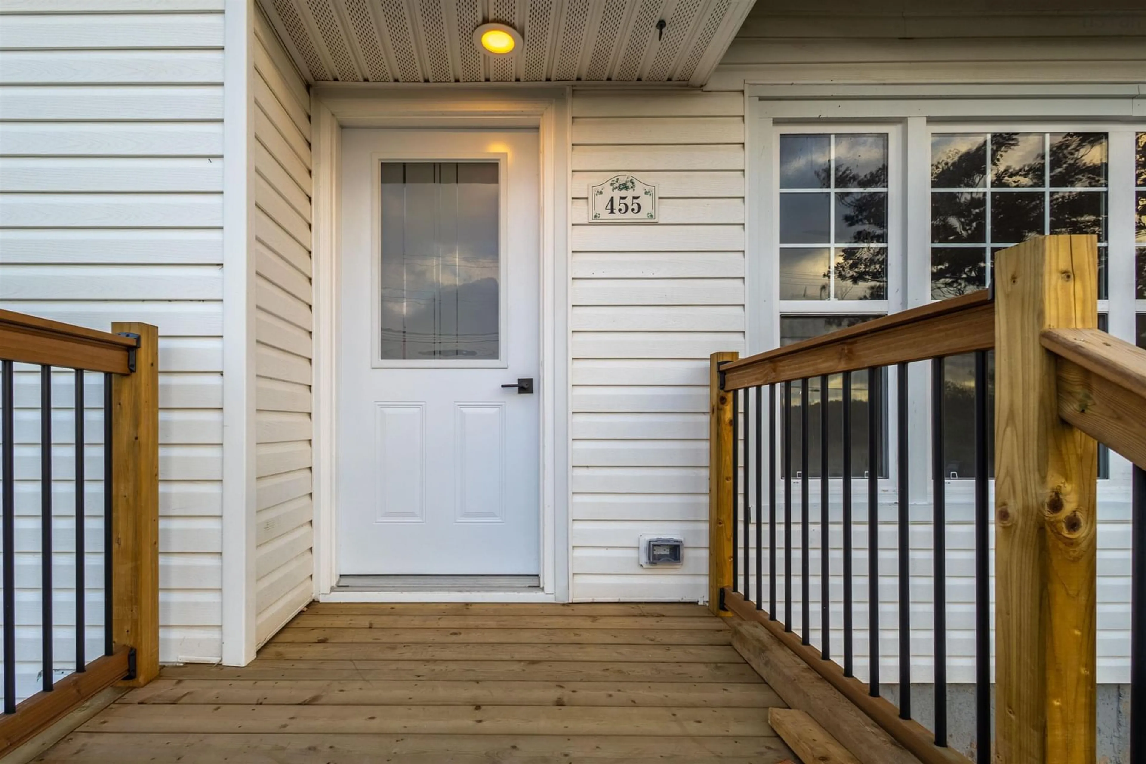 Indoor entryway for 455 Coxheath Rd, Coxheath Nova Scotia B1R 1S1