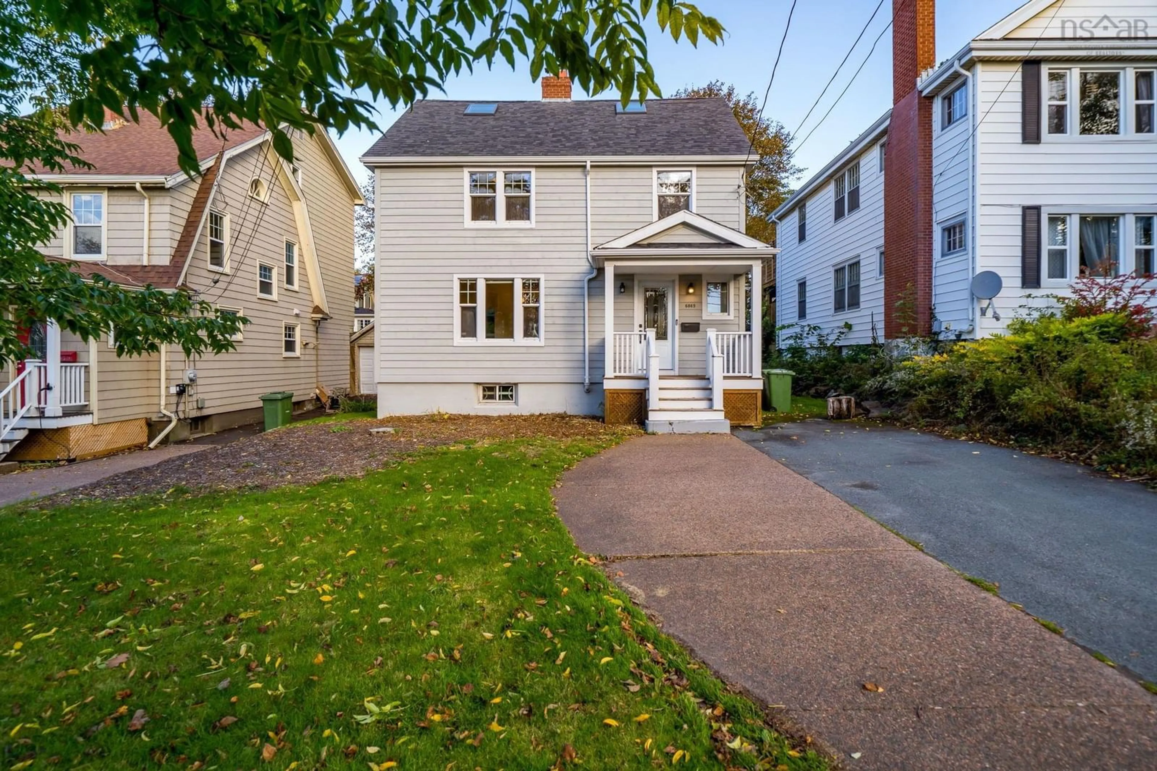 Unknown for 6869 Quinpool Rd, Halifax Nova Scotia B3L 1C5