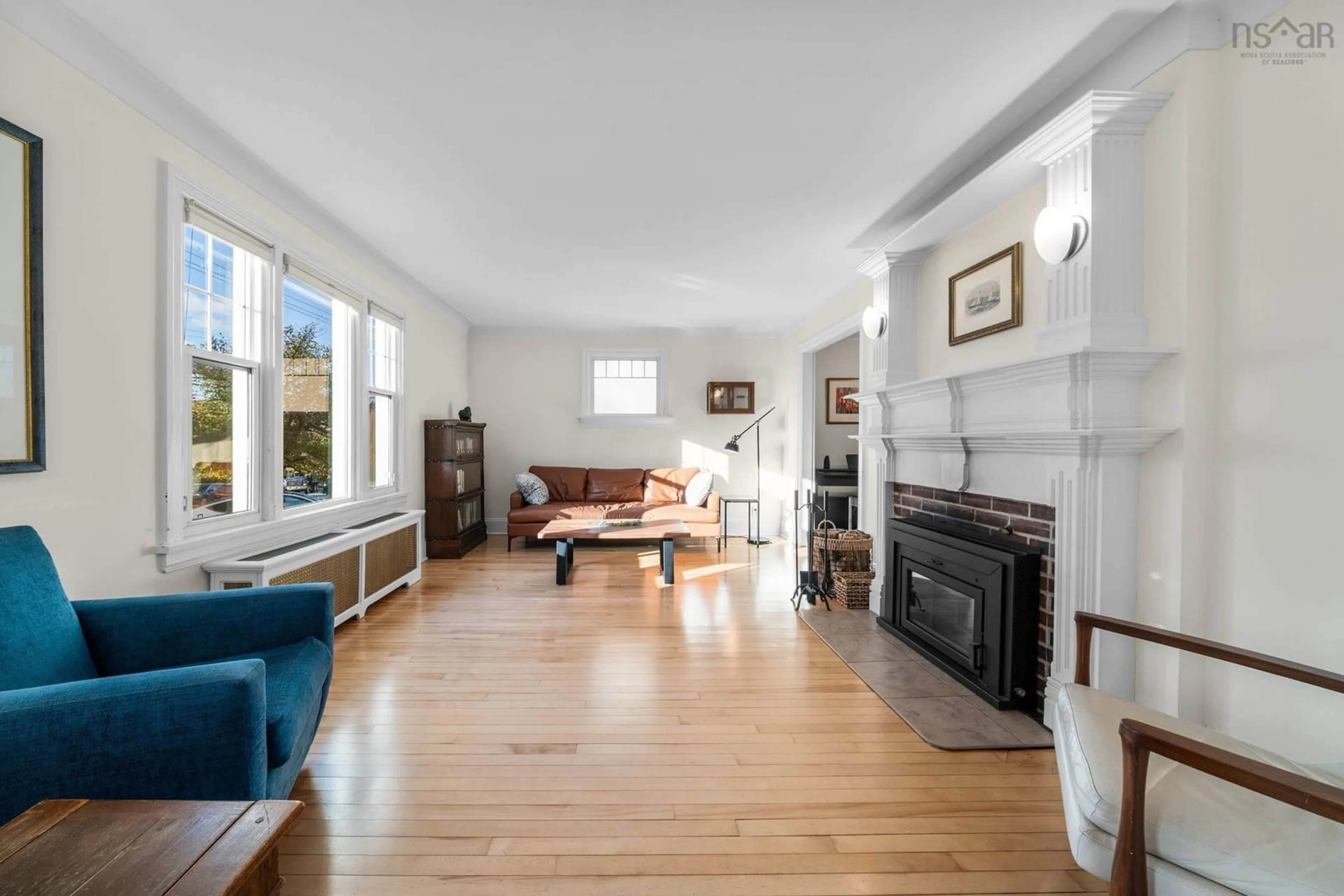 Living room with furniture, unknown for 6869 Quinpool Rd, Halifax Nova Scotia B3L 1C5
