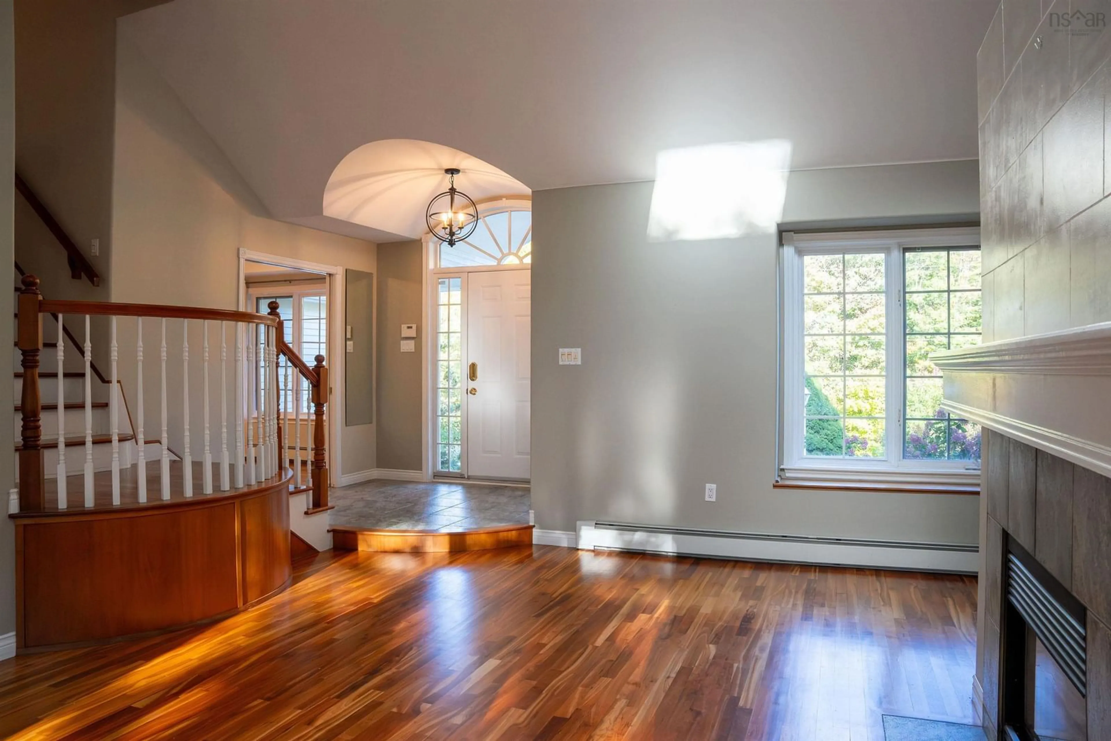Indoor foyer for 24 Nottingham Dr, Stillwater Nova Scotia B3Z 1G4