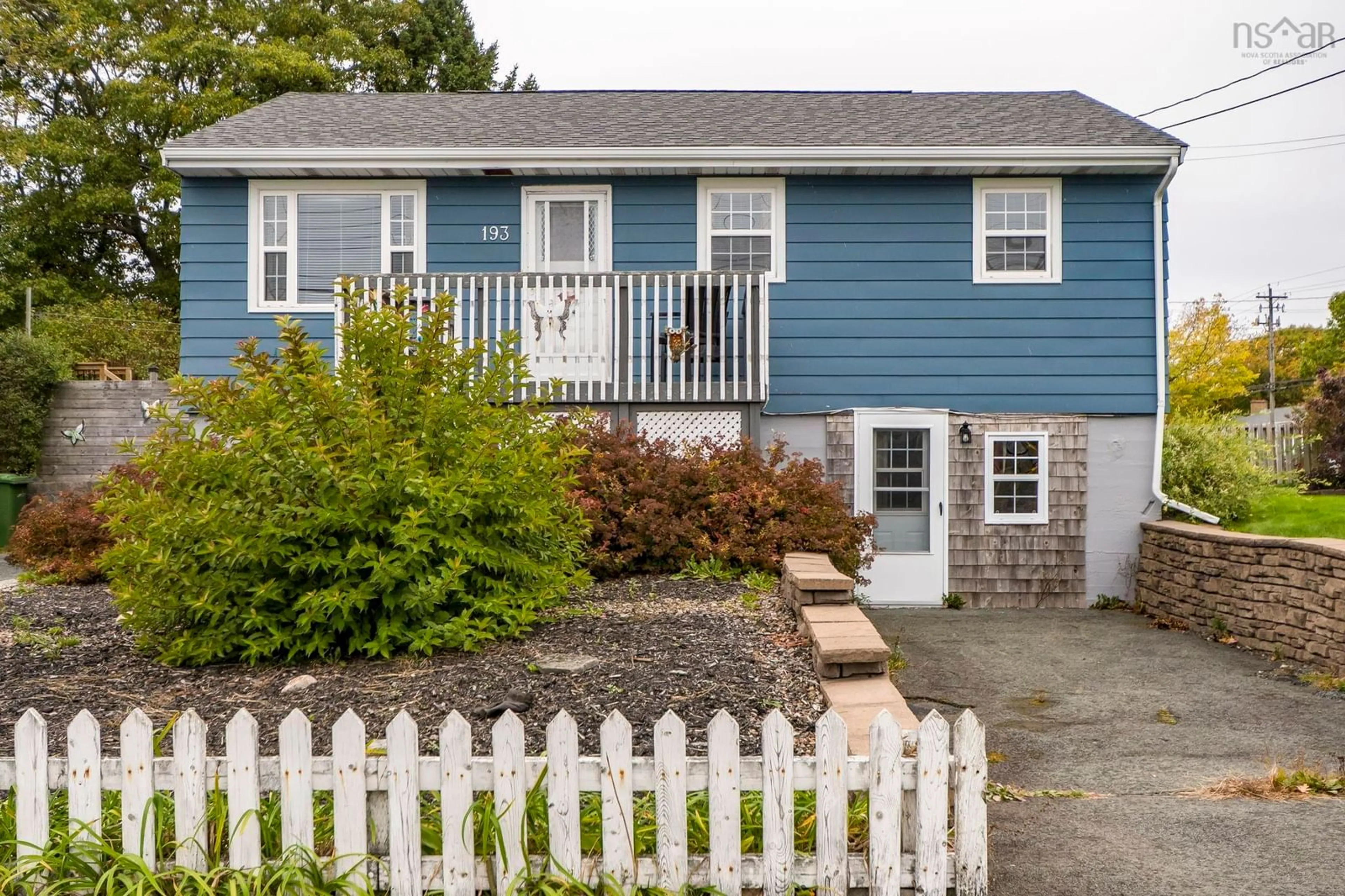 Home with vinyl exterior material, street for 193 Albro Lake Rd, Dartmouth Nova Scotia B3A 3Z5
