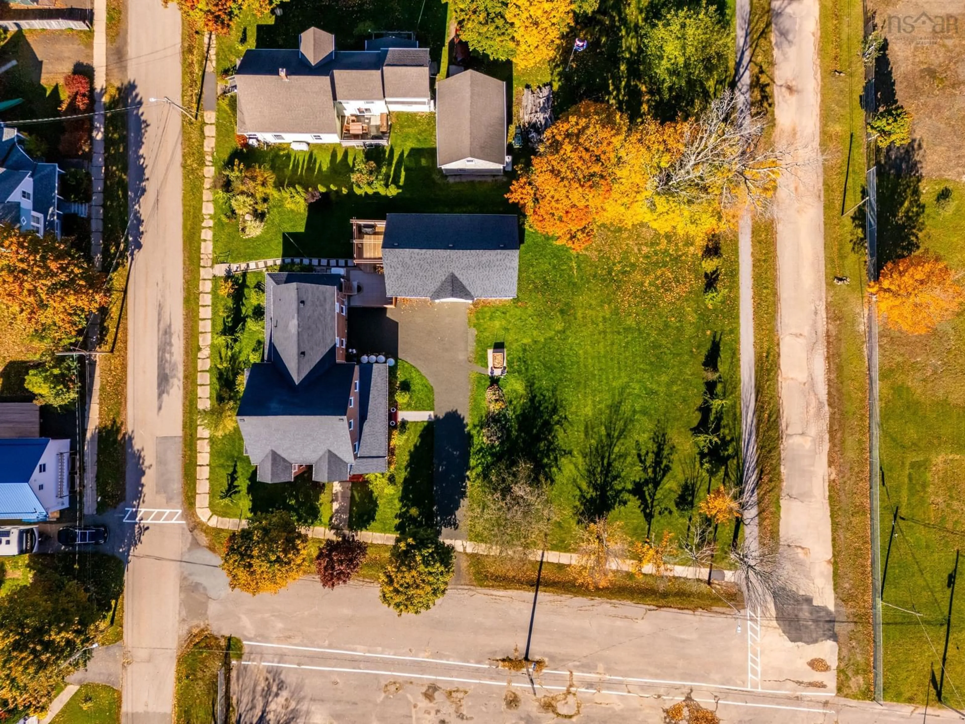 A pic from outside/outdoor area/front of a property/back of a property/a pic from drone, street for 32 Washington St, Bridgetown Nova Scotia B0S 1C0