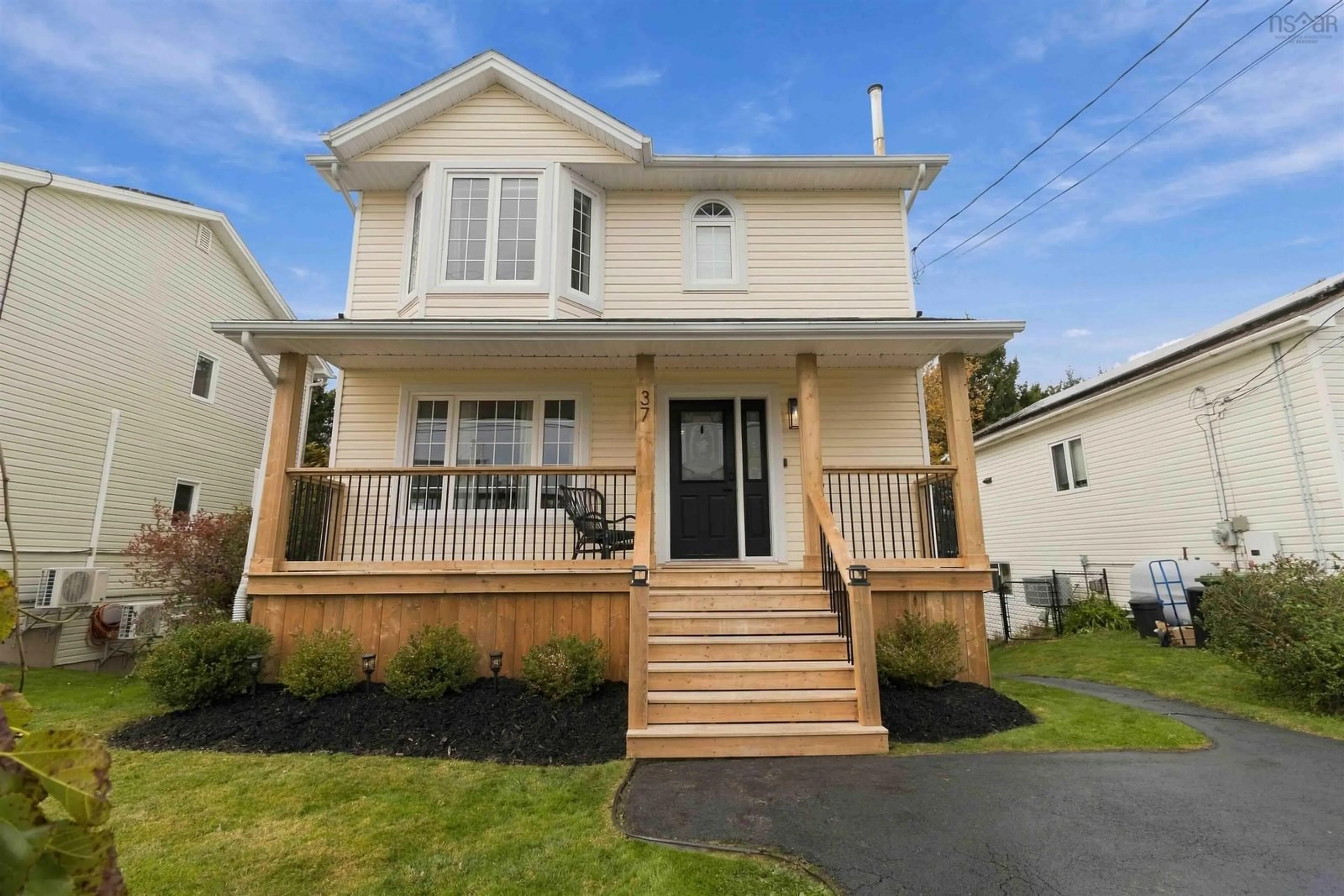 Home with vinyl exterior material, street for 37 Madeira Cres, Dartmouth Nova Scotia B2W 6G7