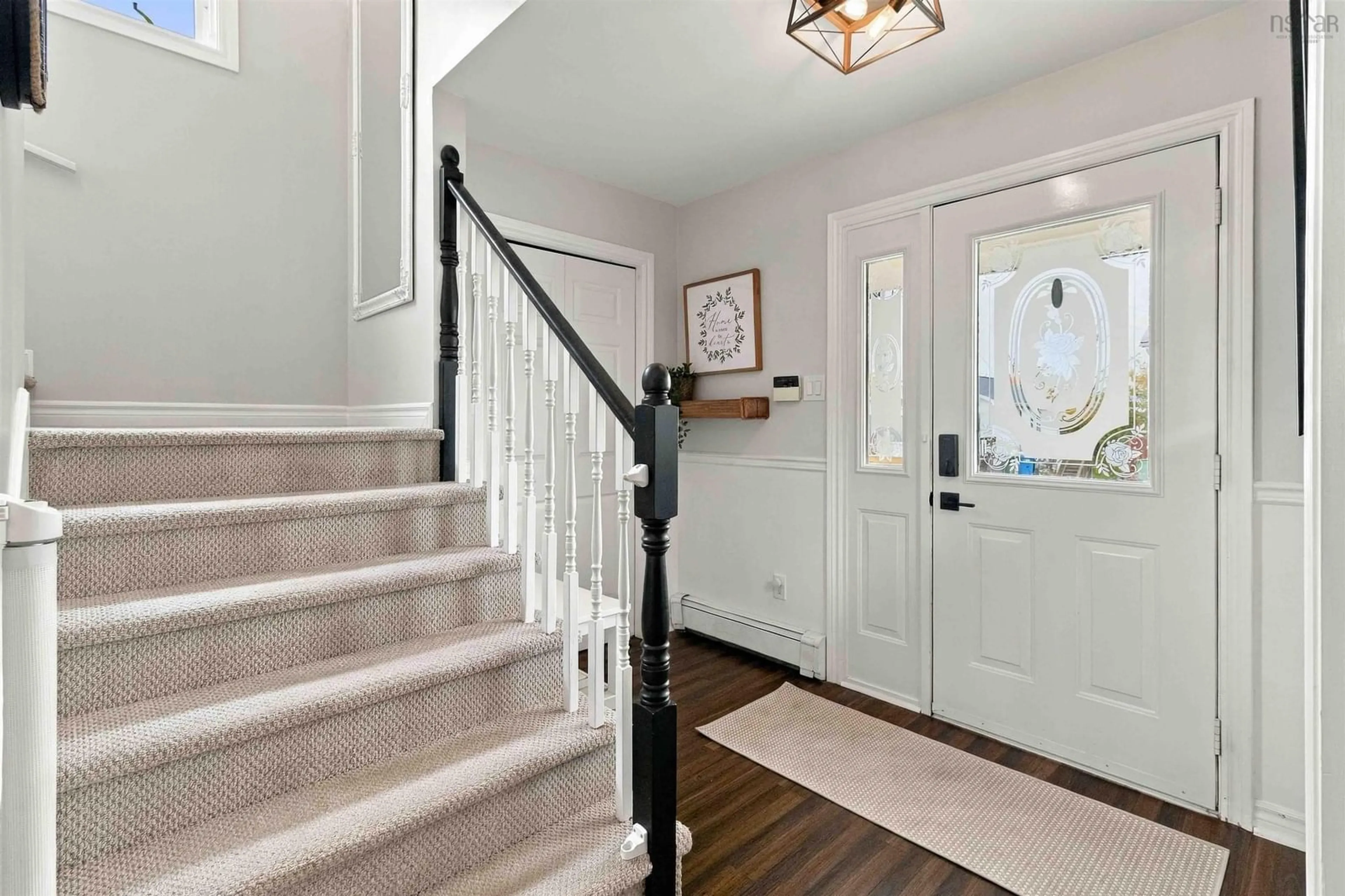 Indoor entryway for 37 Madeira Cres, Dartmouth Nova Scotia B2W 6G7