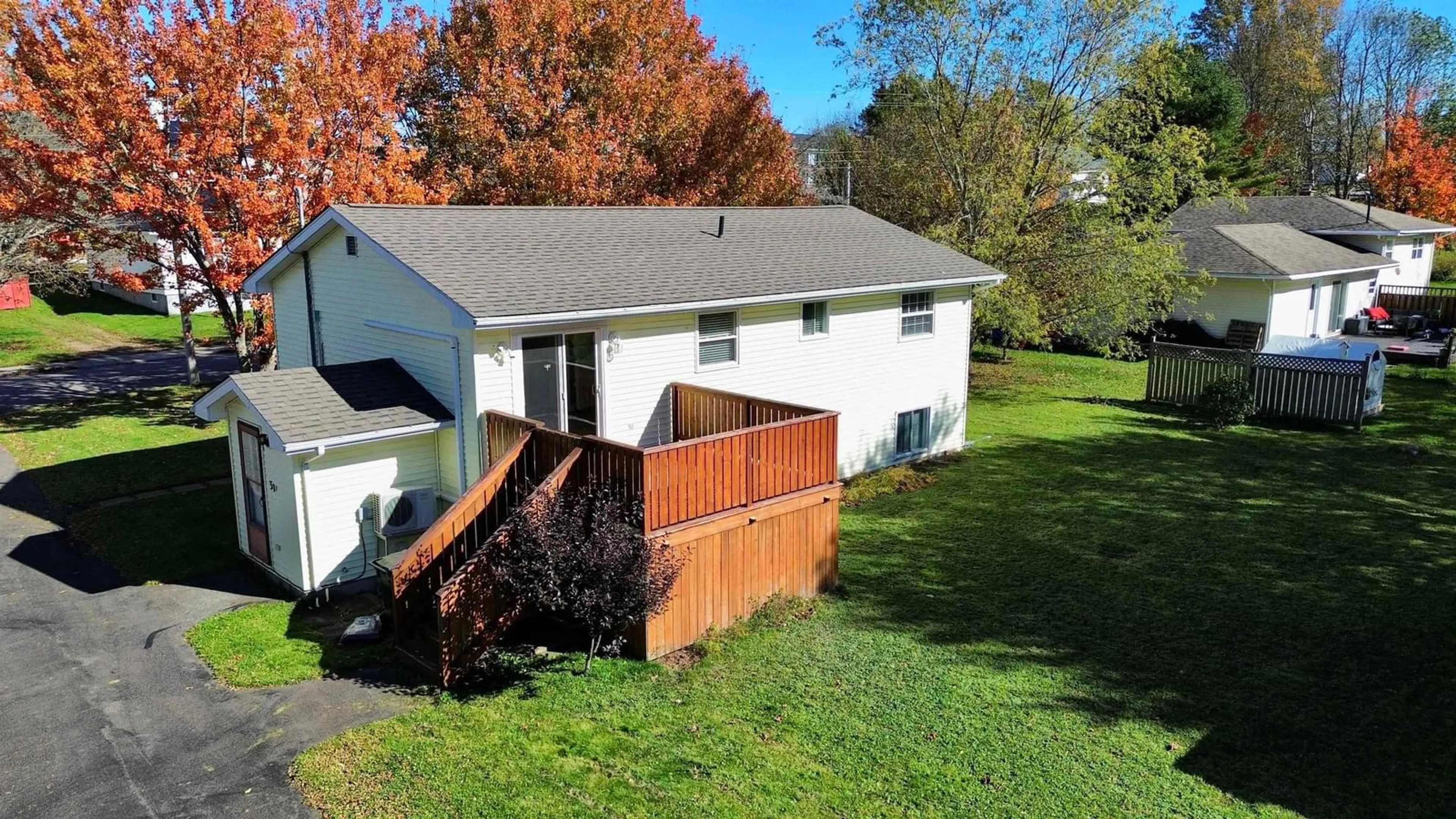 A pic from outside/outdoor area/front of a property/back of a property/a pic from drone, unknown for 31 Charles St, Amherst Nova Scotia B4H 3P9